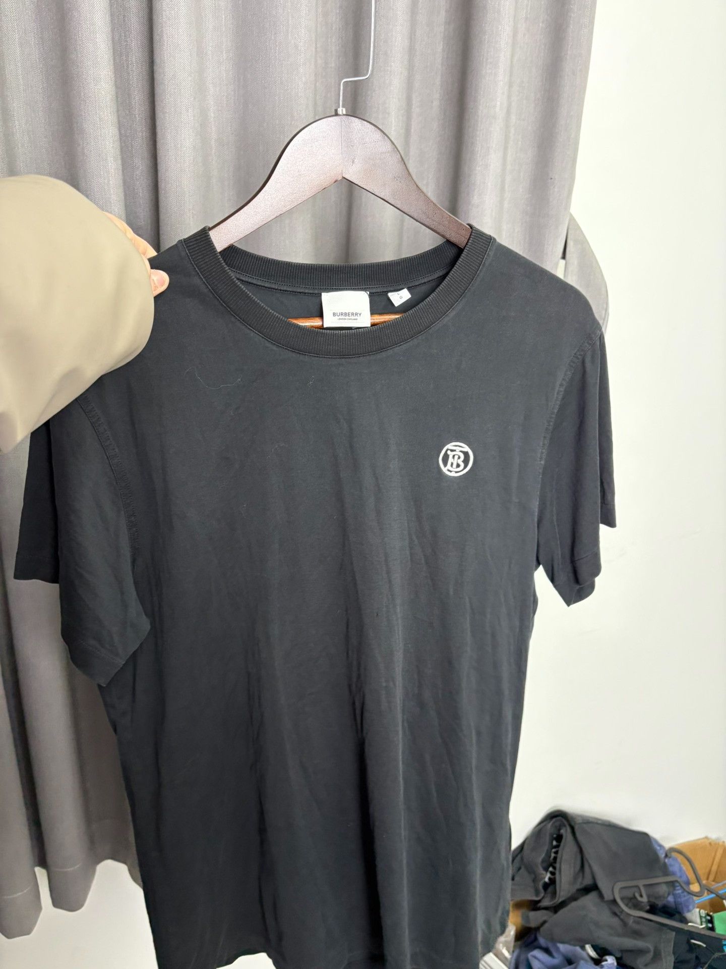 Burberry Burberry Embroidered Black T-Shirt L Men Size US L / EU 52-54 / 3 - 6 Thumbnail