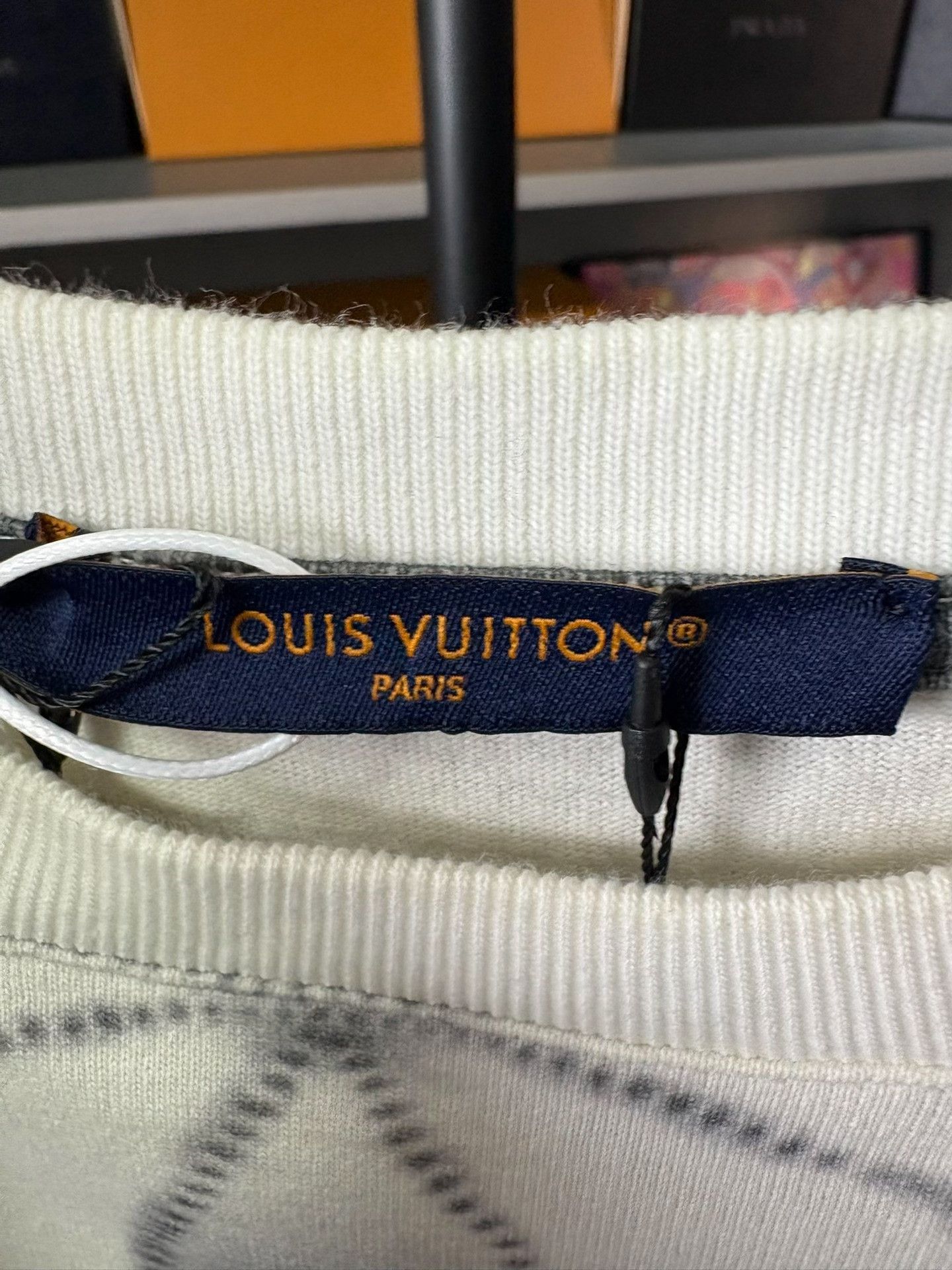 Louis Vuitton Louis Vuitton Printed White T-Shirt S Men Size US S / EU 44-46 / 1 - 2 Thumbnail
