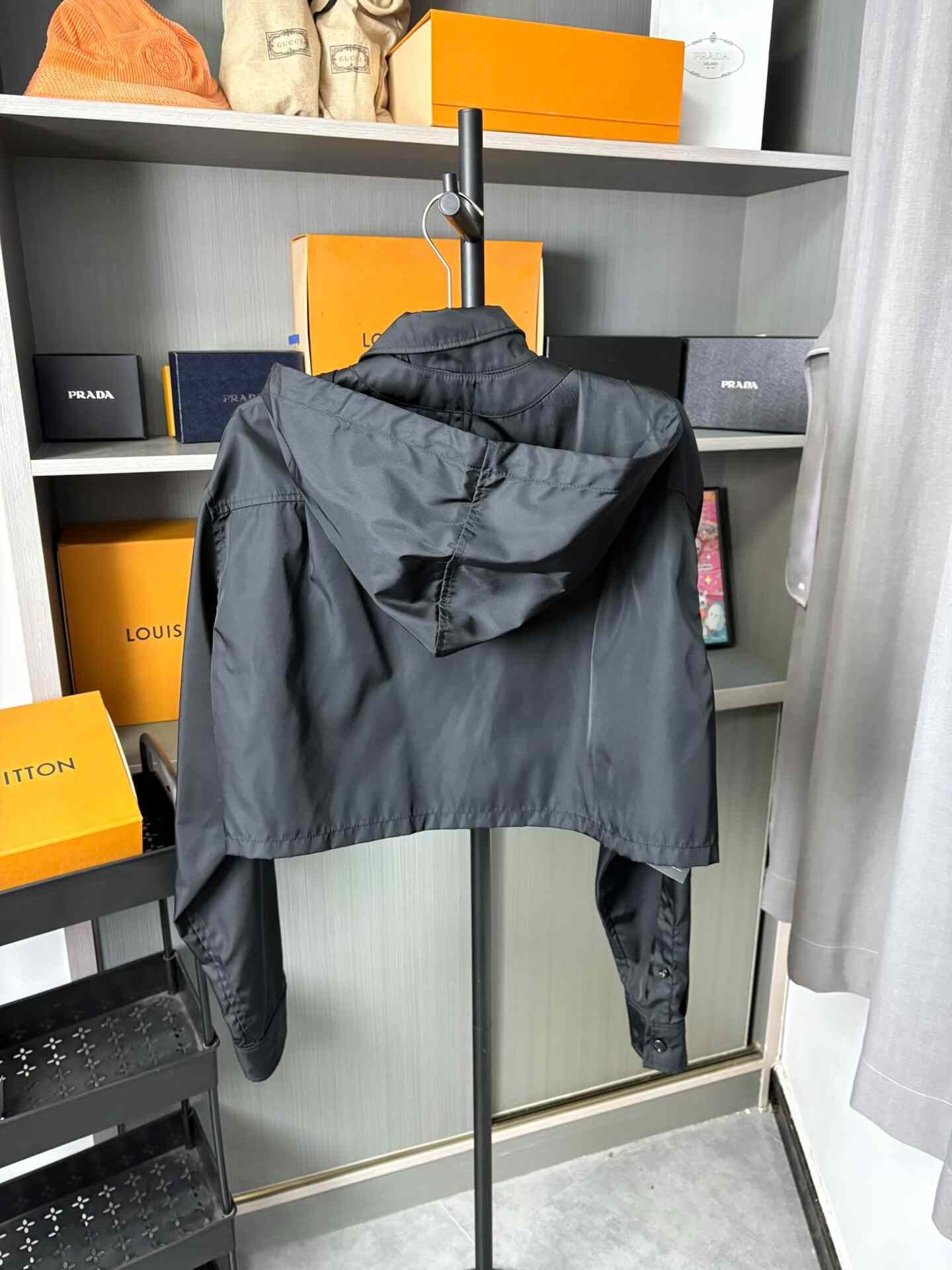 Prada Prada Cropped Black Jacket 36 Women Size S / US 4 / IT 40 - 3 Thumbnail