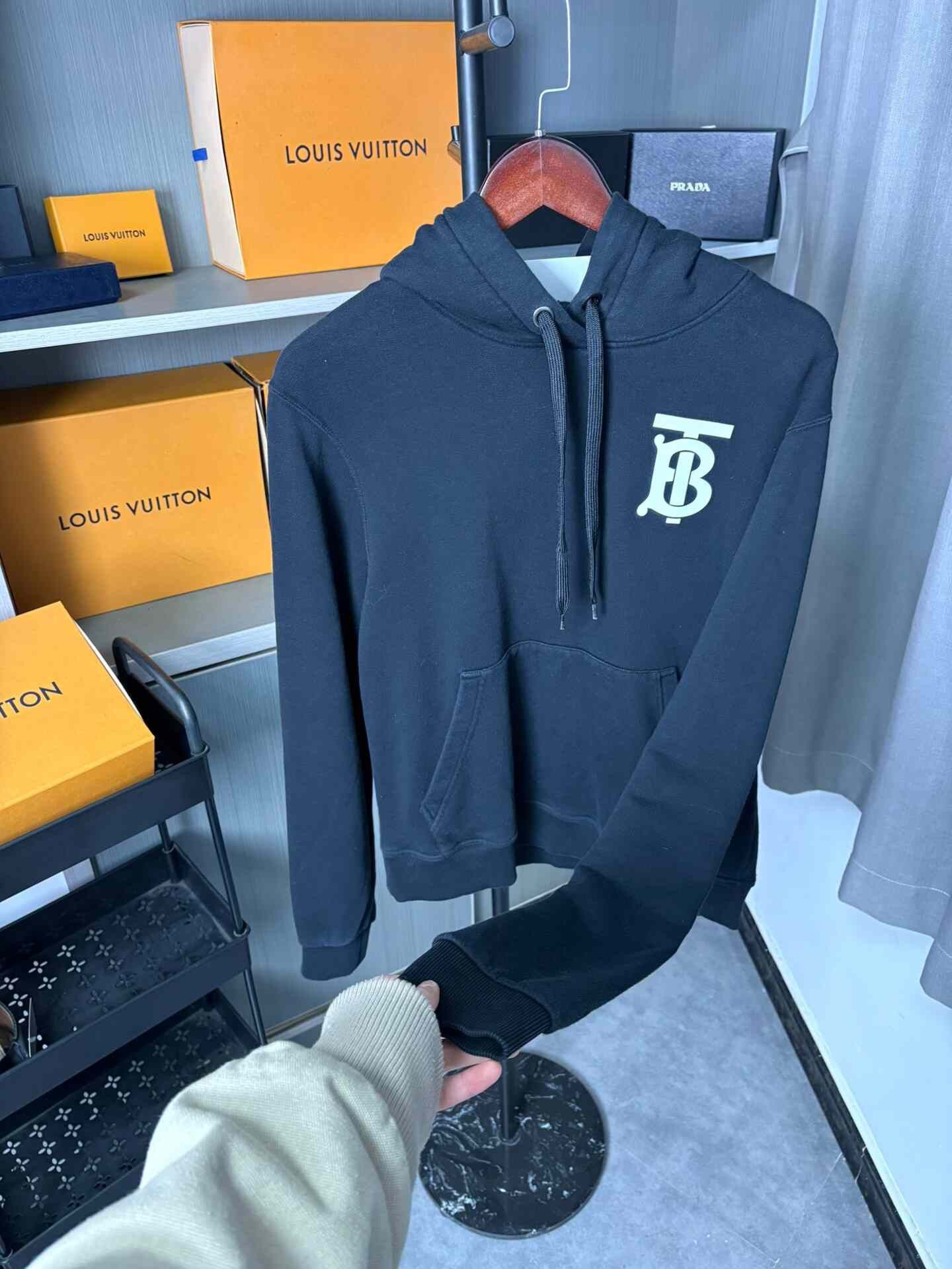 Burberry Burberry Printed Black Hoodie S Men Size US S / EU 44-46 / 1 - 8 Thumbnail