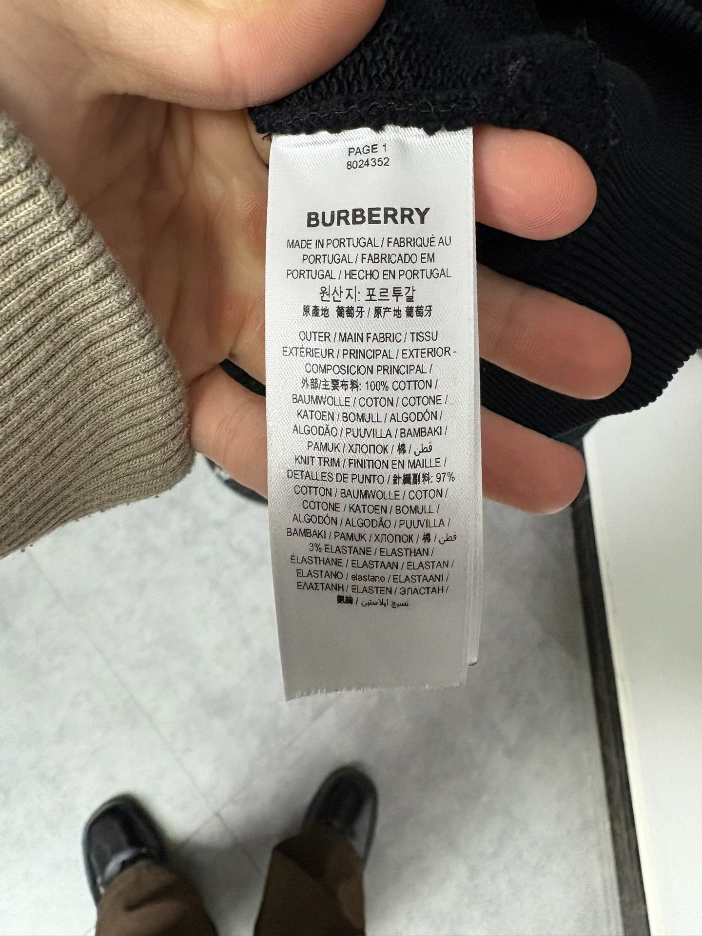 Burberry Burberry Printed Black Hoodie S Men Size US S / EU 44-46 / 1 - 6 Thumbnail