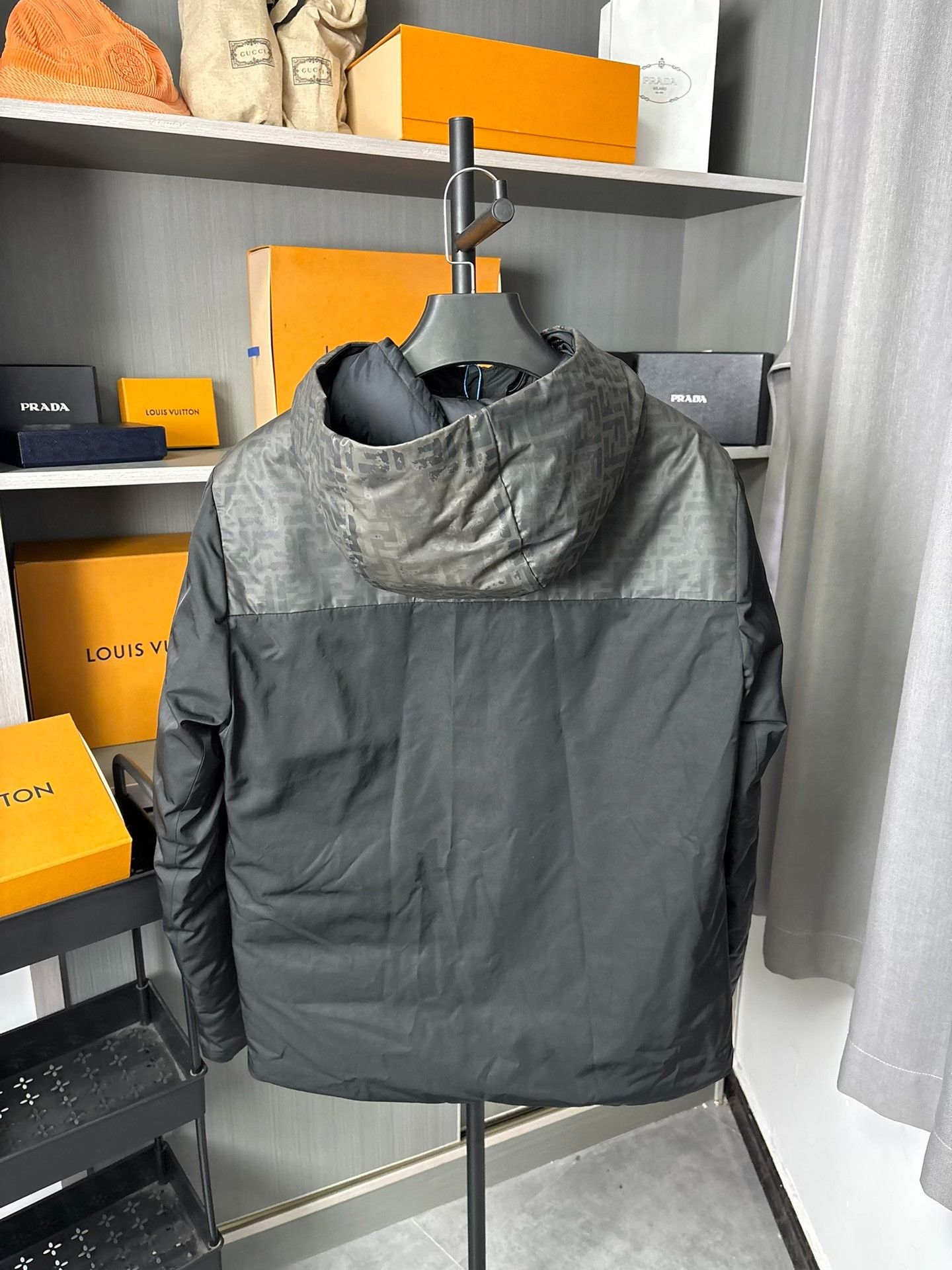 Fendi Fendi Down Black Heavy Coat 48 Men Size US XL / EU 56 / 4 - 2 Thumbnail