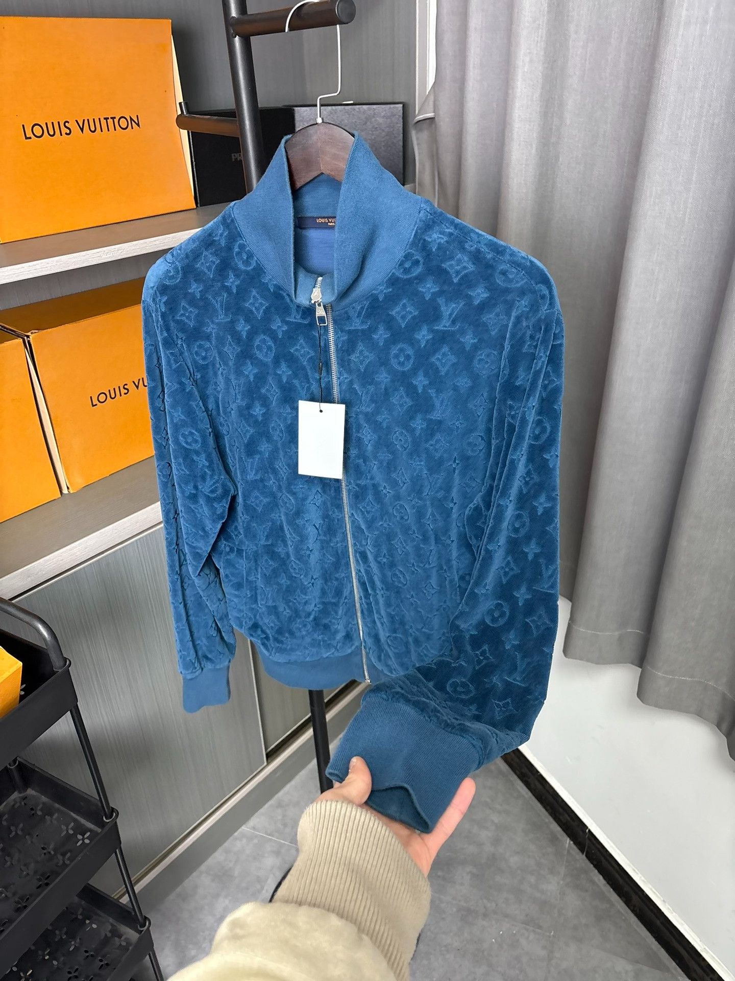 Louis Vuitton Louis Vuitton Retro Blue Jacket M Women Size M / US 6-8 / IT 42-44 - 6 Thumbnail