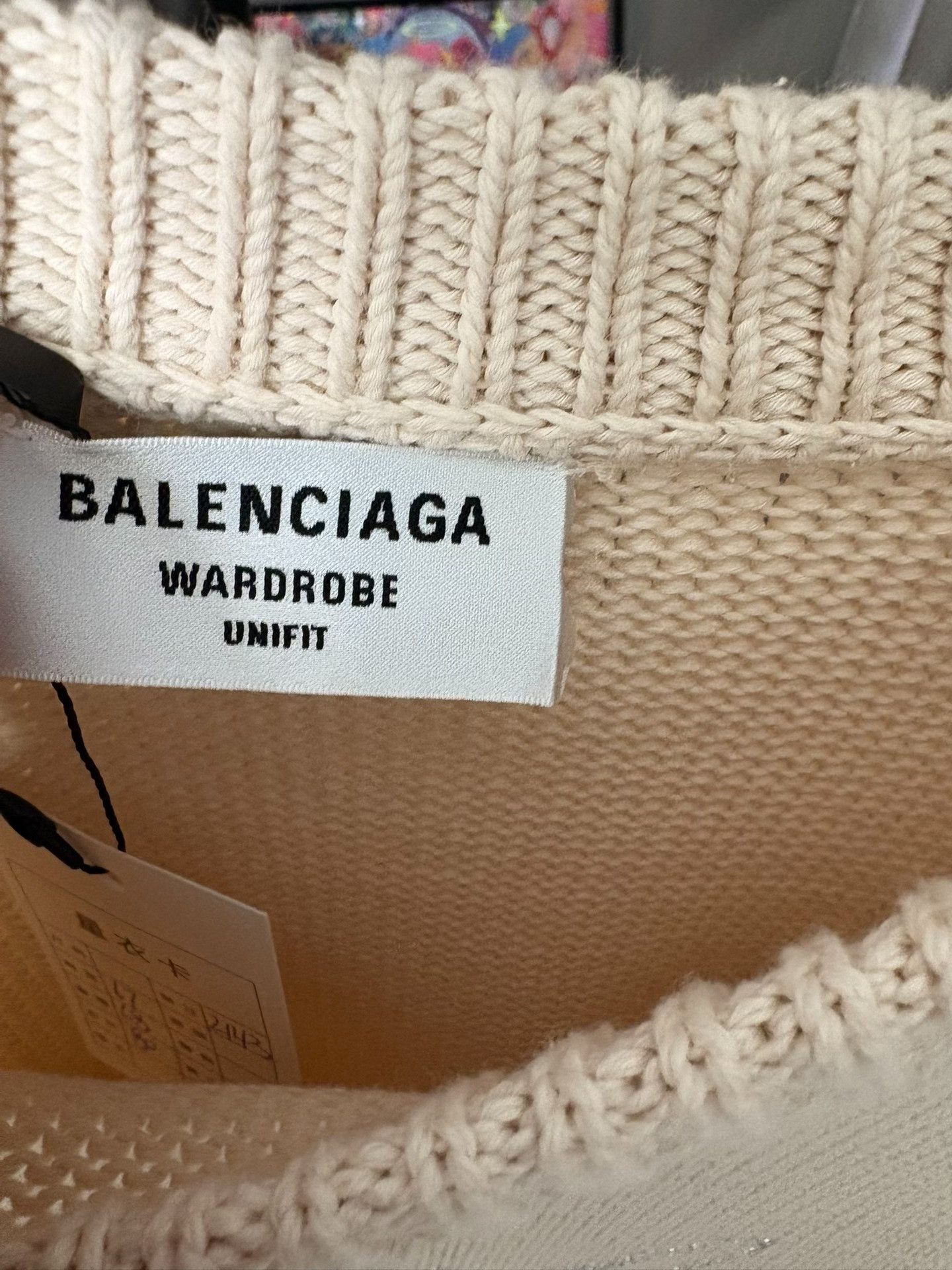 Balenciaga Balenciaga Sweater M Women Size M / US 6-8 / IT 42-44 - 4 Thumbnail