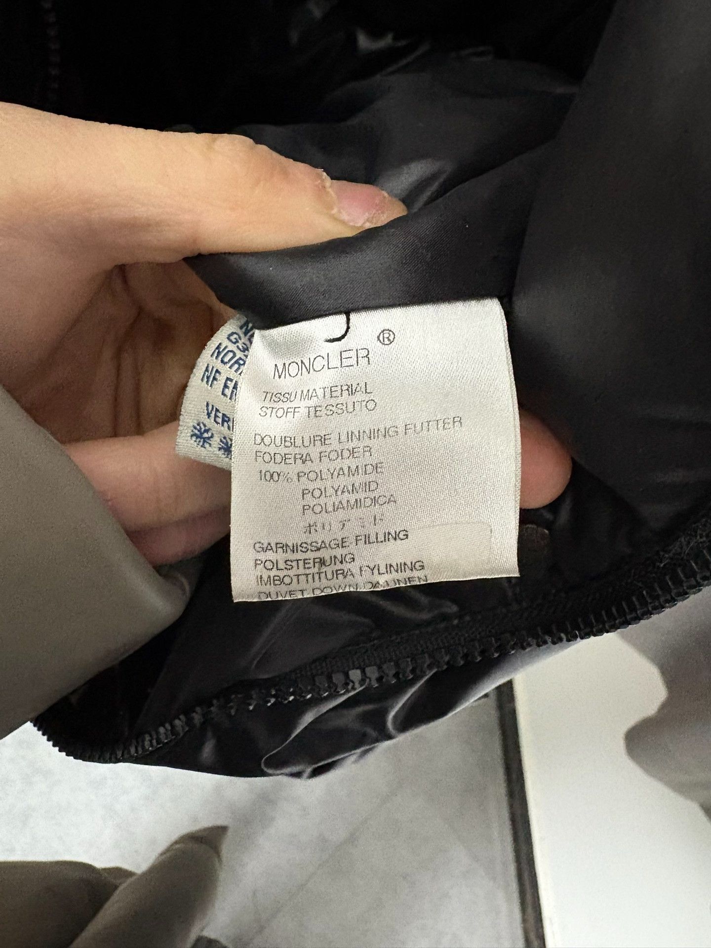 Moncler Moncler Down Black Heavy Coat M Men Size US M / EU 48-50 / 2 - 6 Thumbnail