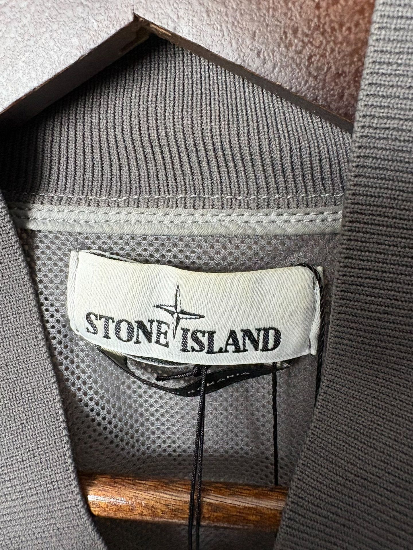 Stone Island Stone Island Reflective White Light Jacket L Men Size US L / EU 52-54 / 3 - 3 Thumbnail