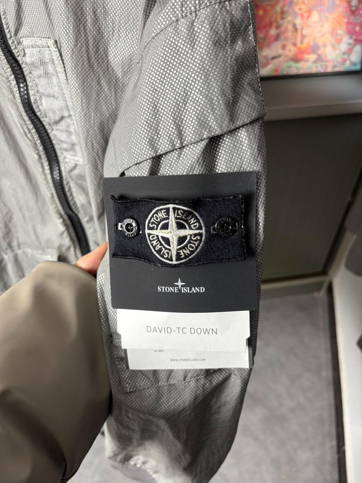 Stone Island Stone Island Reflective White Light Jacket L Men Size US L / EU 52-54 / 3 - 2 Thumbnail