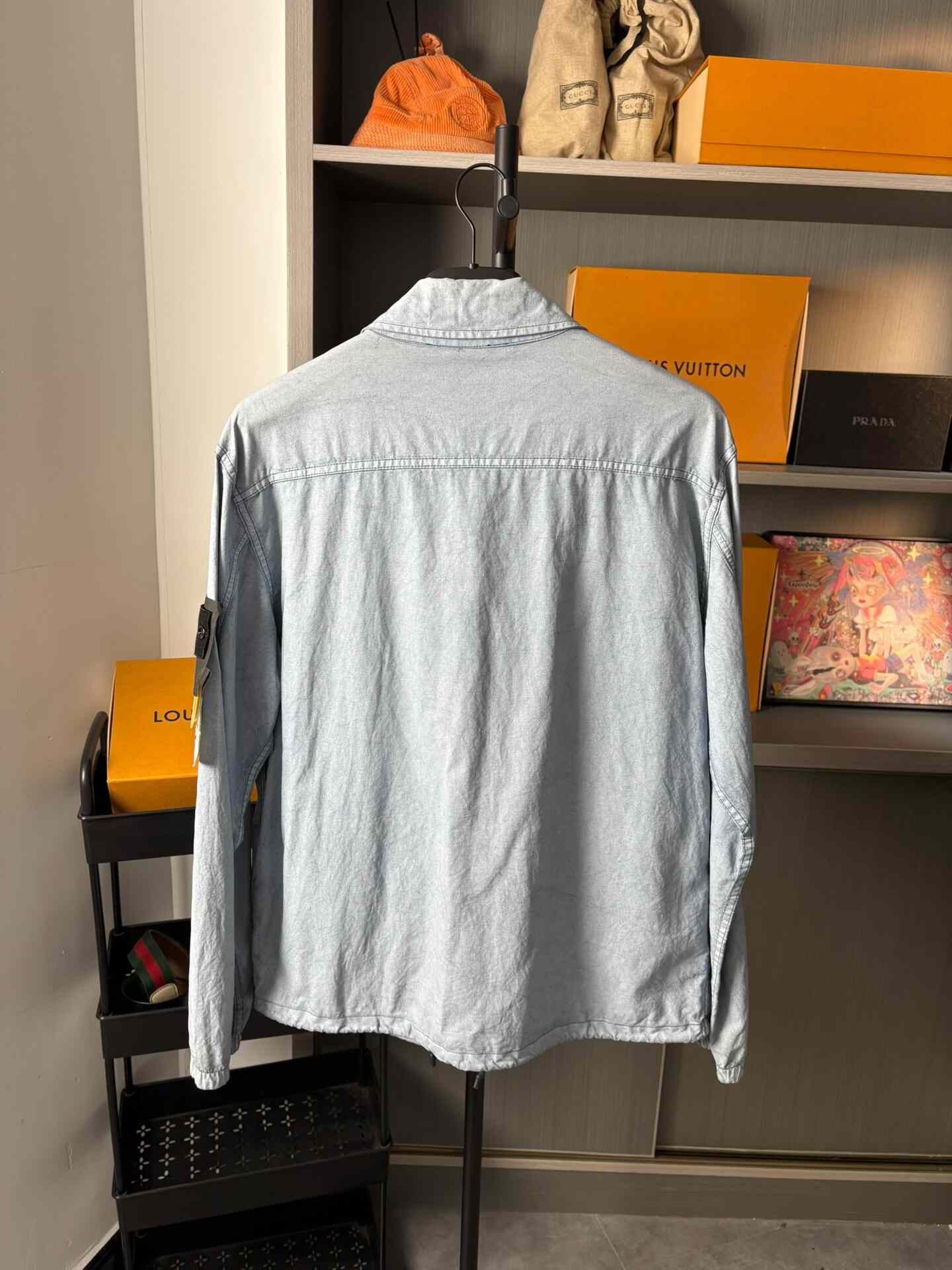 Stone Island Stone Island Blue Light Jacket L Men Size US L / EU 52-54 / 3 - 2 Thumbnail