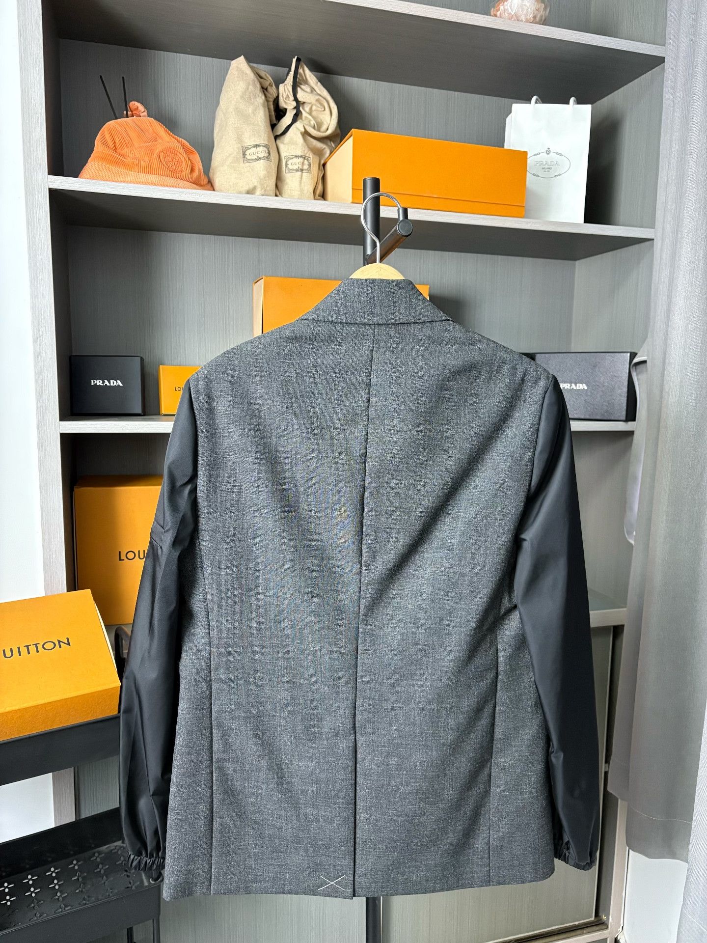 Prada Prada Formal Gray Suit 36 Men Size 40R - 2 Thumbnail
