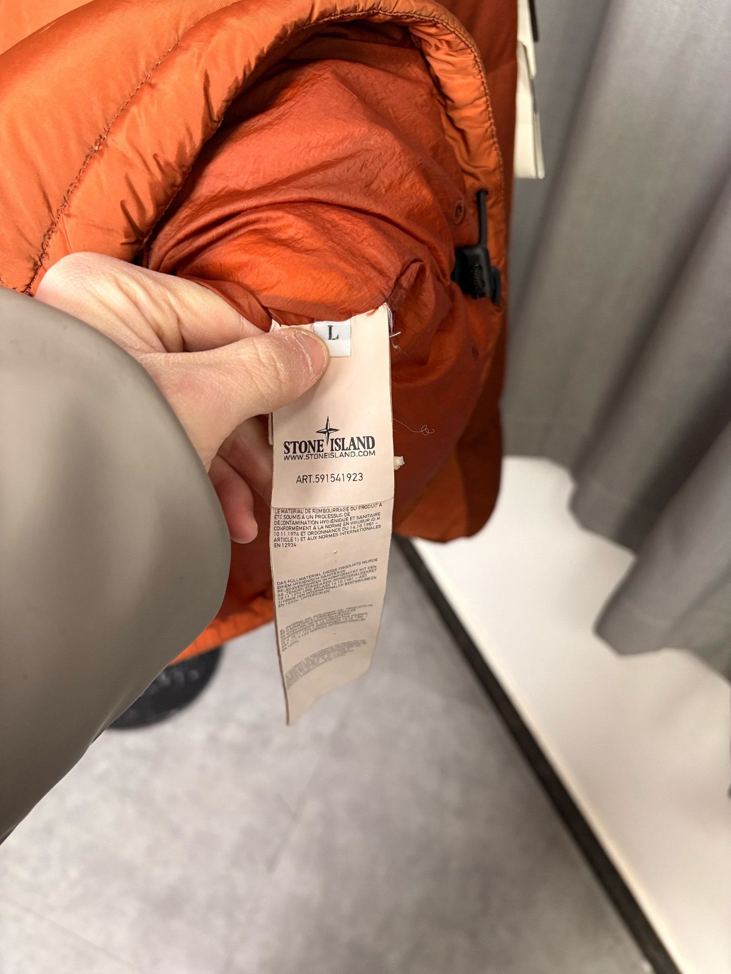 Stone Island Stone Island Down Orange Heavy Coat L Men Size US L / EU 52-54 / 3 - 3 Thumbnail