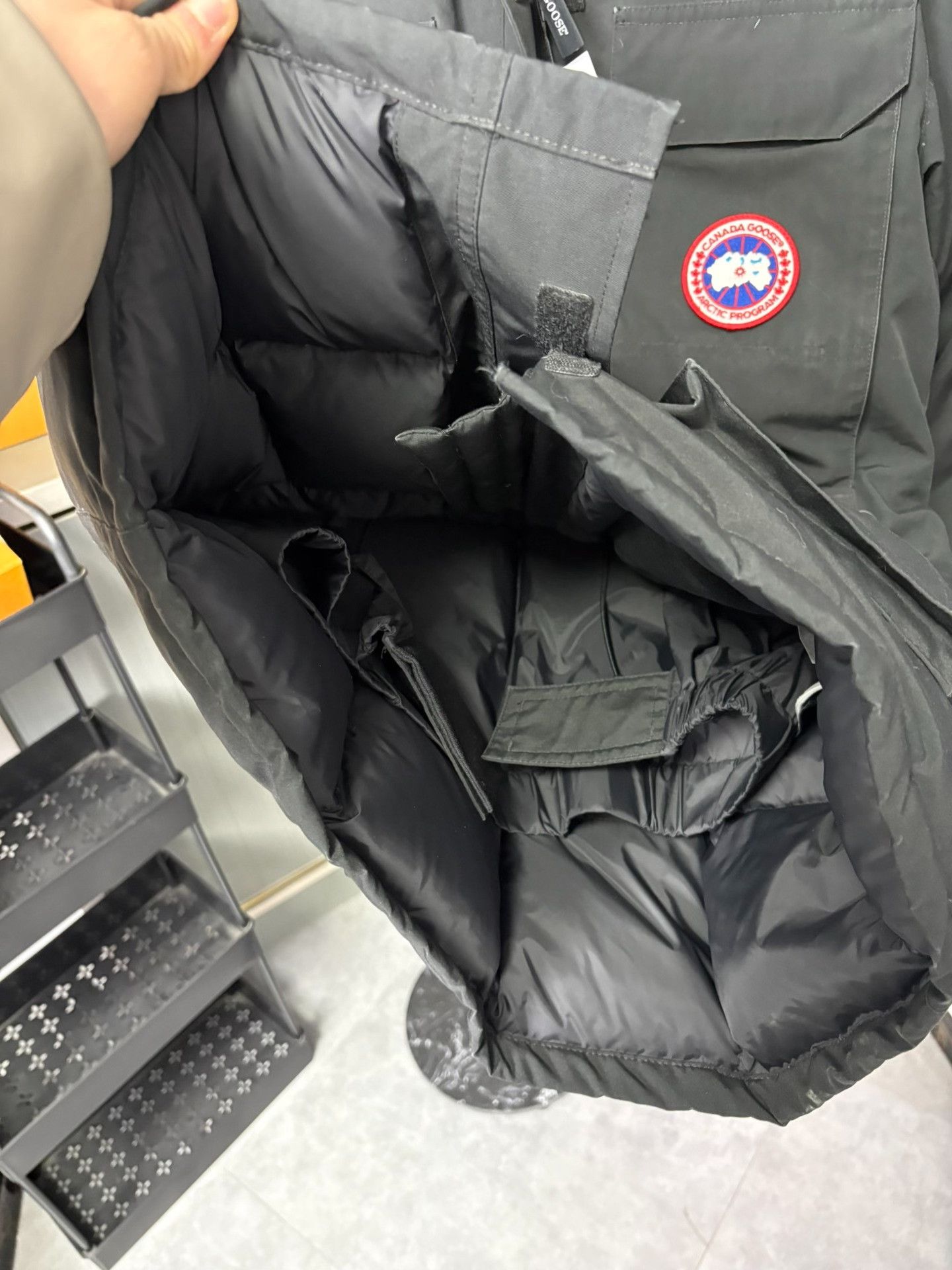 Canada Goose Canada Goose Down Black Heavy Coat 41 Men Size US M / EU 48-50 / 2 - 7 Thumbnail
