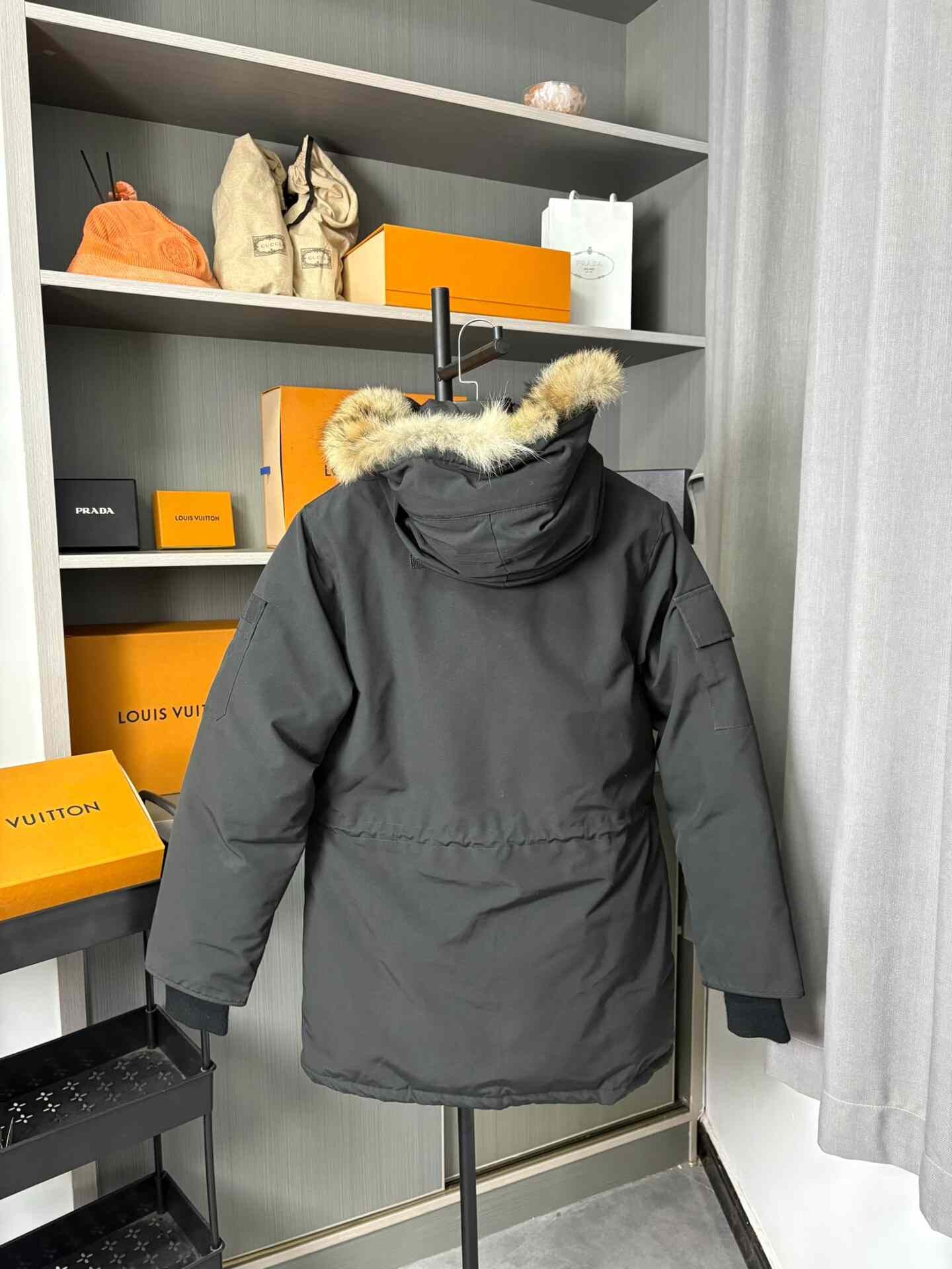 Canada Goose Canada Goose Down Black Heavy Coat 41 Men Size US M / EU 48-50 / 2 - 2 Thumbnail