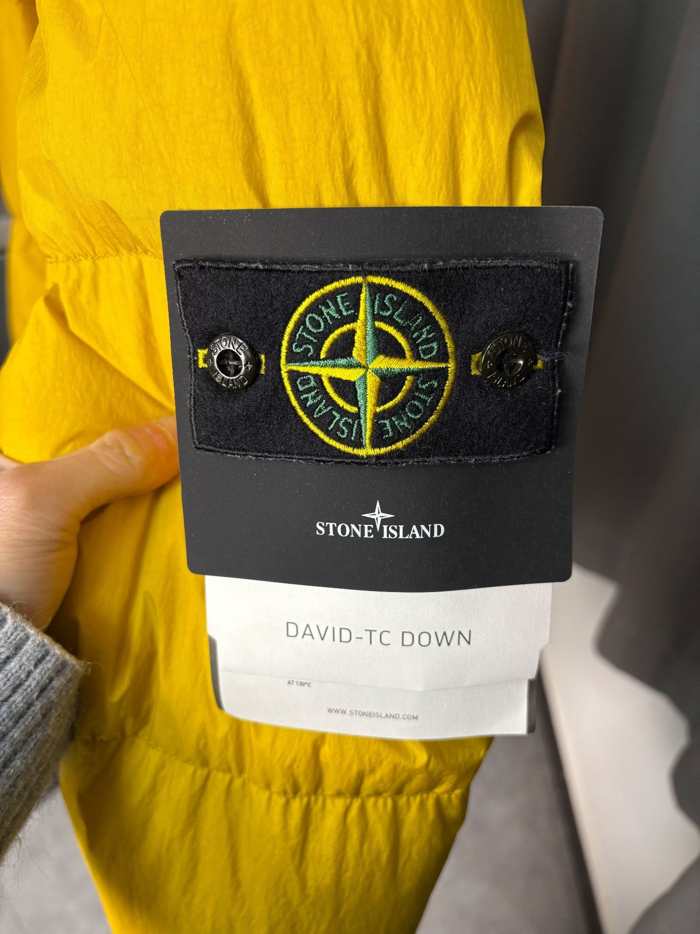 Stone Island Stone Island Down Yellow Heavy Coat XL Men Size US XL / EU 56 / 4 - 4 Thumbnail