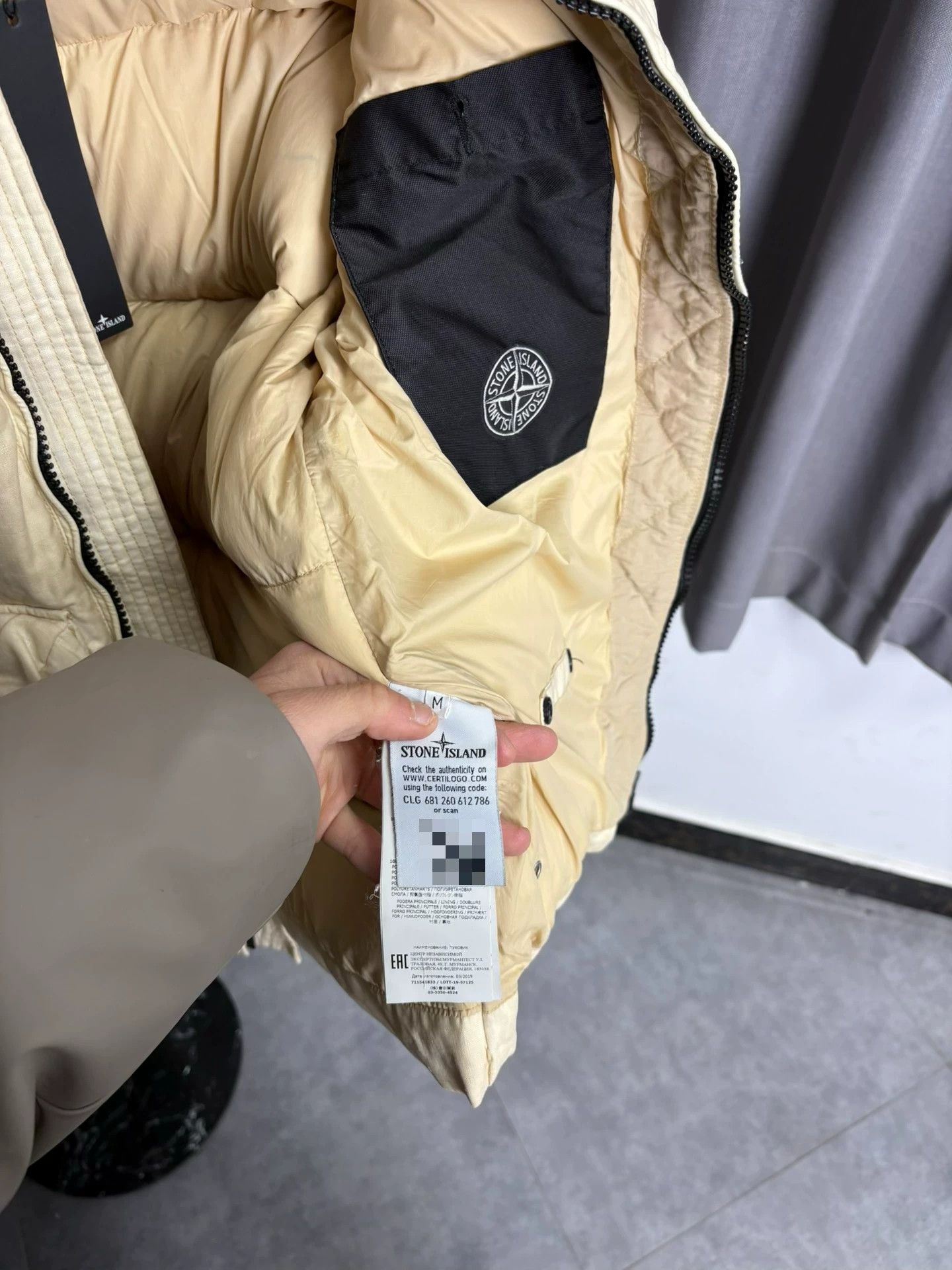 Stone Island Stone Island Down White Heavy Coat M Men Size US M / EU 48-50 / 2 - 5 Thumbnail