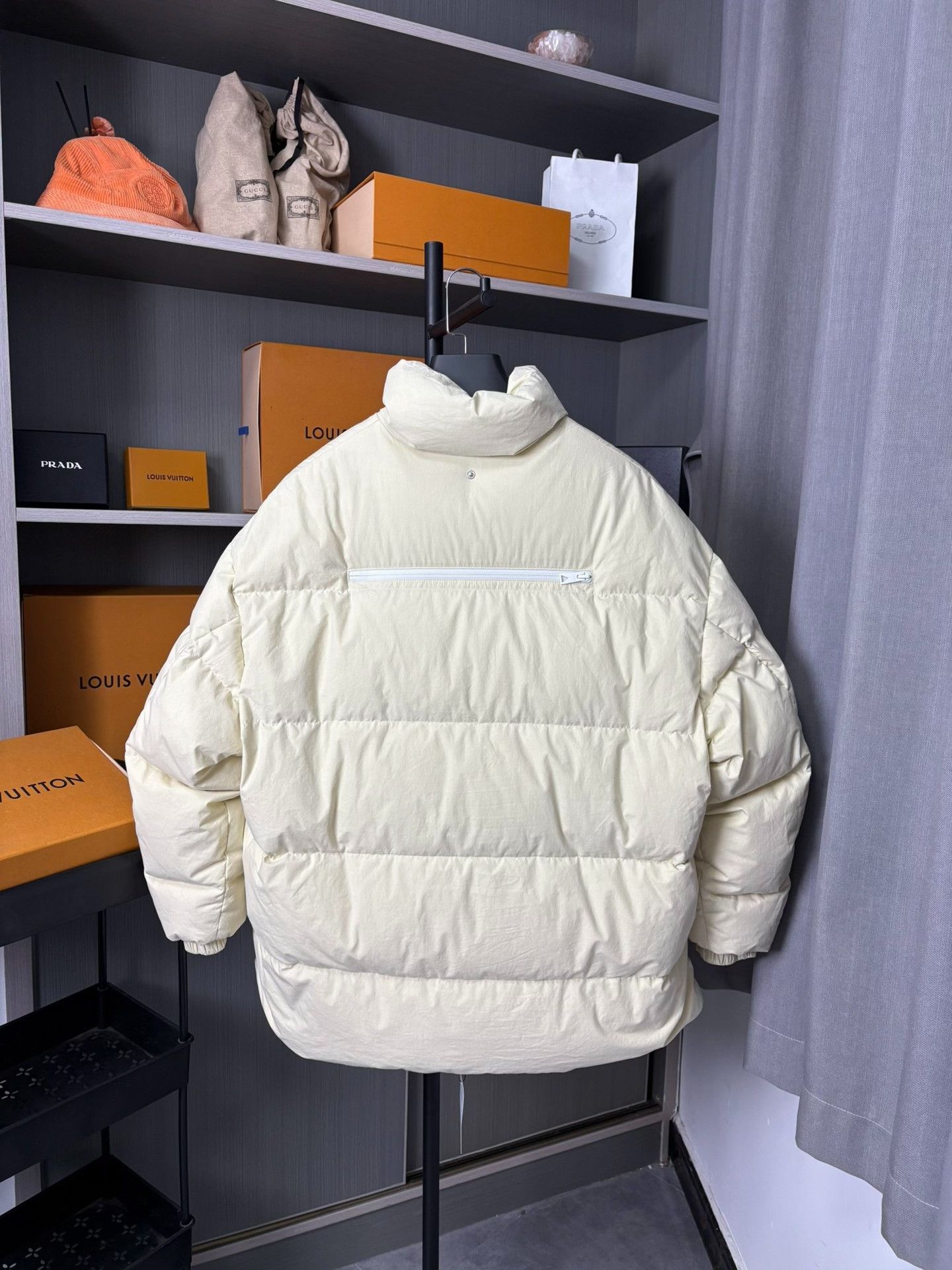 Bottega Veneta Bottega Veneta Down White Down Jacket S Women Size S / US 4 / IT 40 - 2 Thumbnail