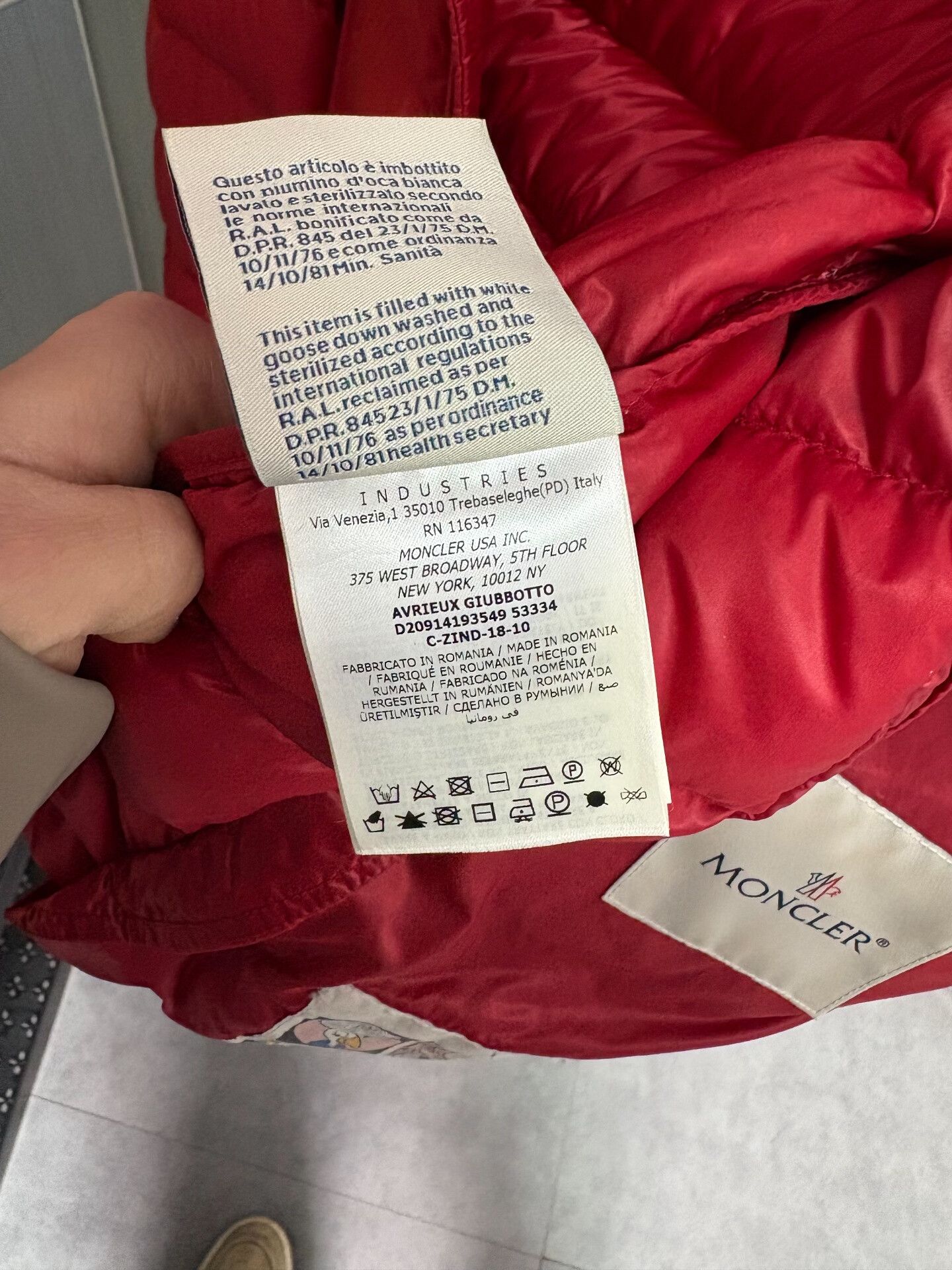 Moncler Moncler Down Striped Red Heavy Coat M Men Size US M / EU 48-50 / 2 - 5 Thumbnail