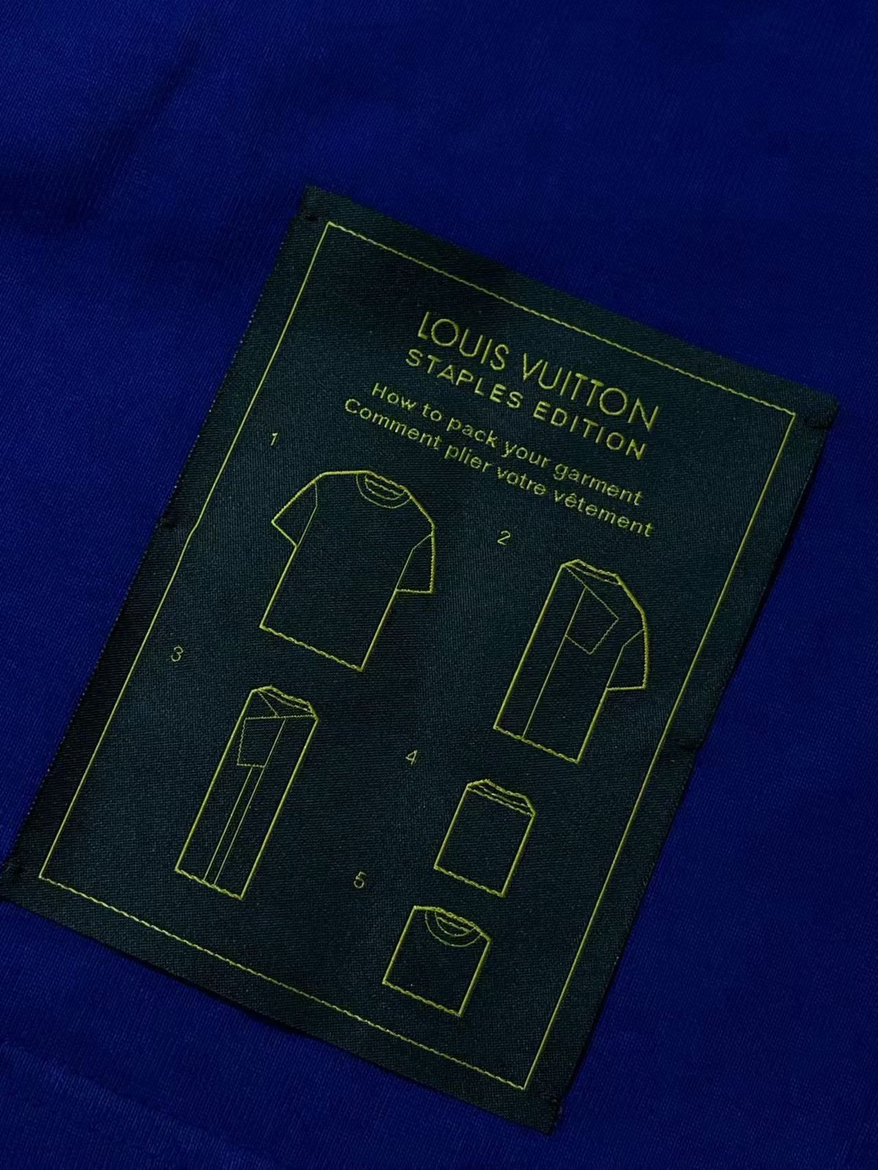 Louis Vuitton Louis Vuitton Men's Classic Short-Sleeve Size US XXL / EU 58 / 5 - 4 Thumbnail