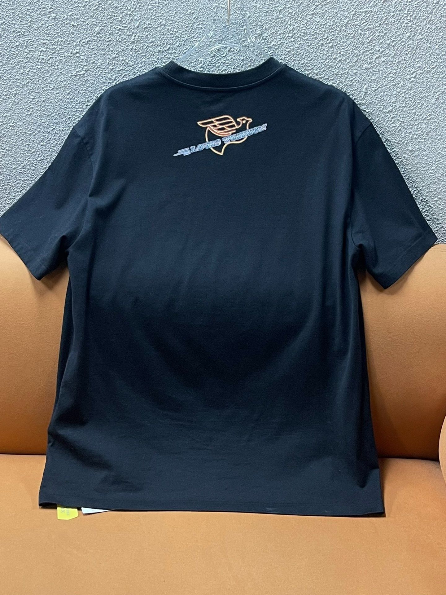 Louis Vuitton Louis Vuitton FW24 Men's T-Shirt Size US XL / EU 56 / 4 - 2 Thumbnail