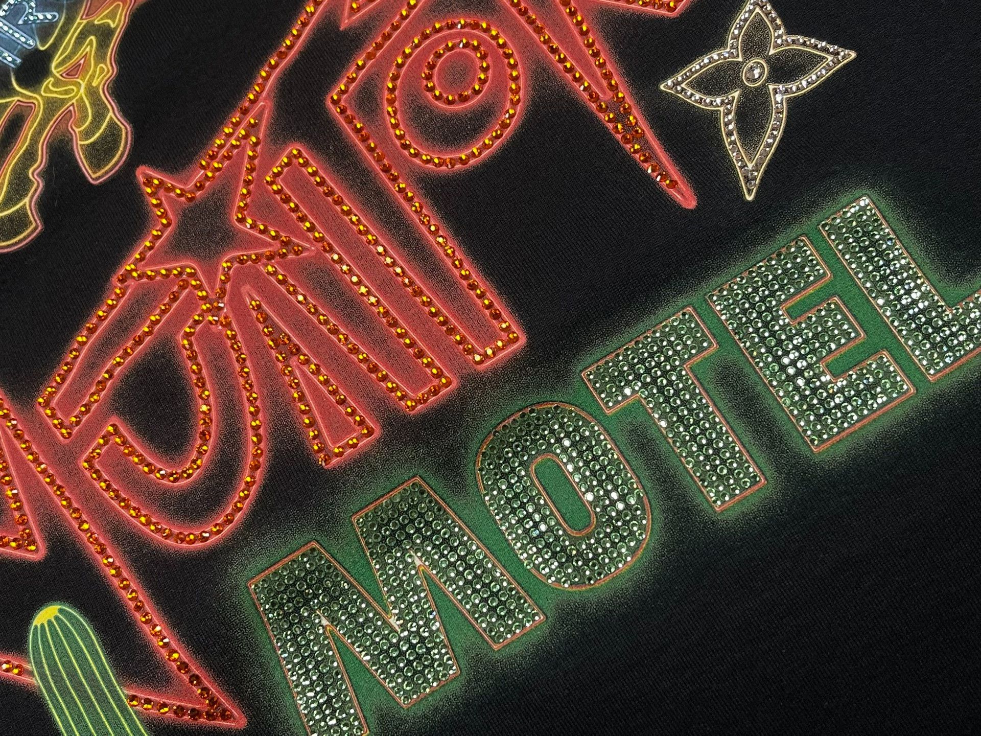 Louis Vuitton Louis Vuitton FW24 Men's T-Shirt Size US XL / EU 56 / 4 - 3 Thumbnail