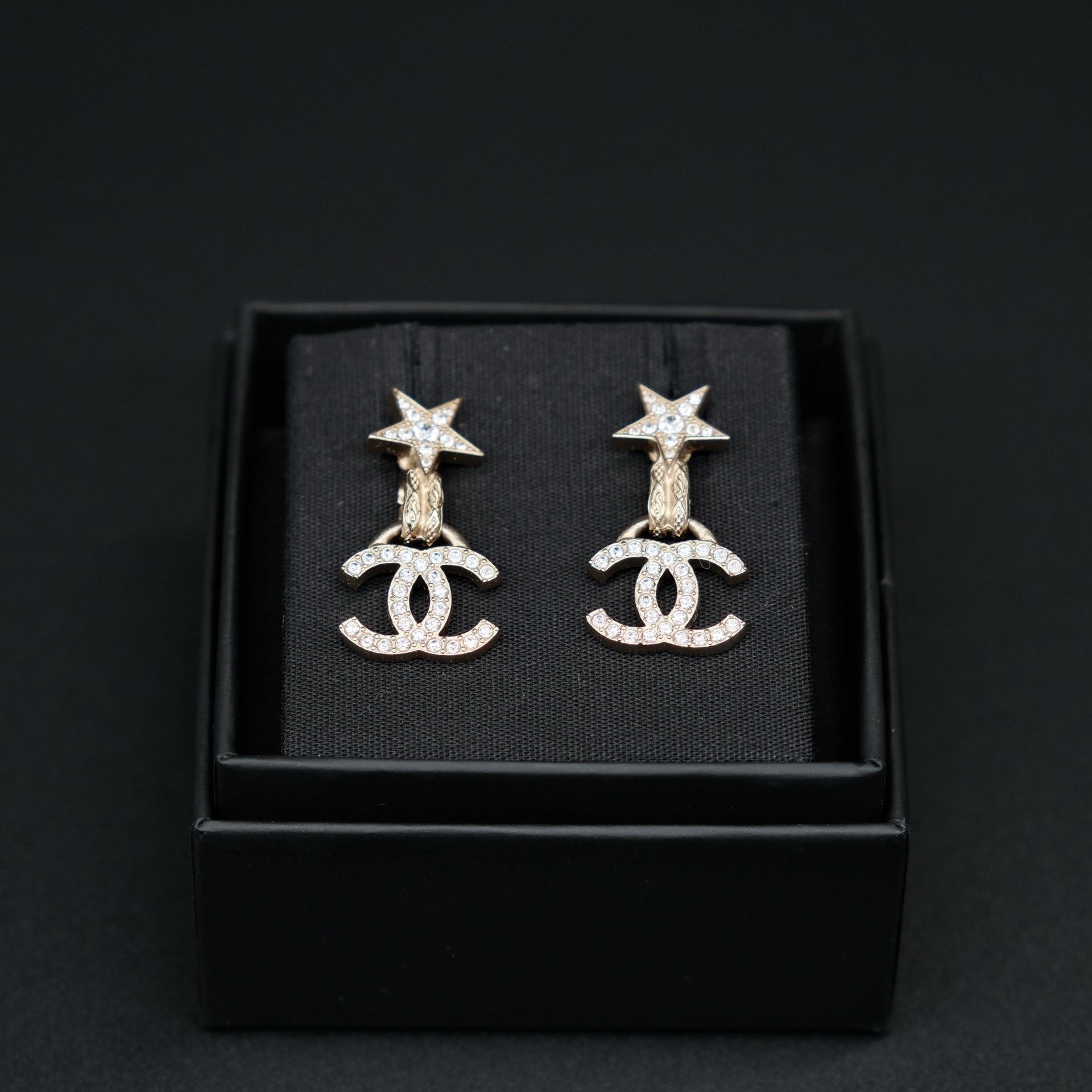 Chanel CHANEL 24B Double C Star Diamond Earrings Size ONE SIZE - 2 Thumbnail