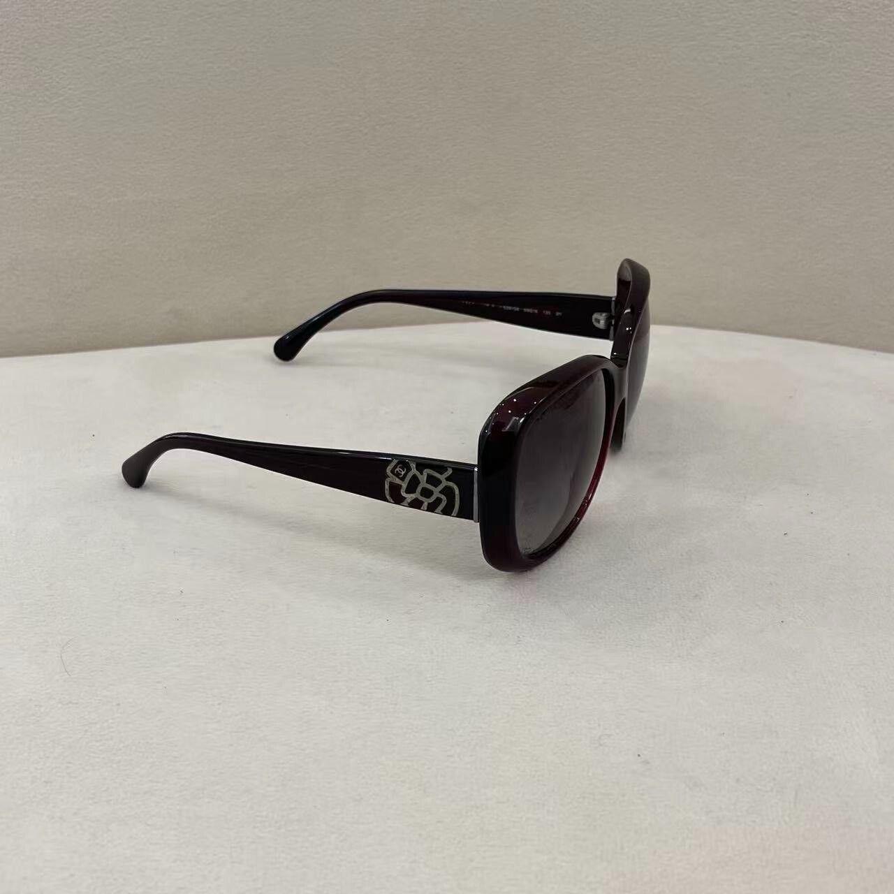 Chanel CHANEL Classic Sunglasses Size ONE SIZE - 3 Thumbnail