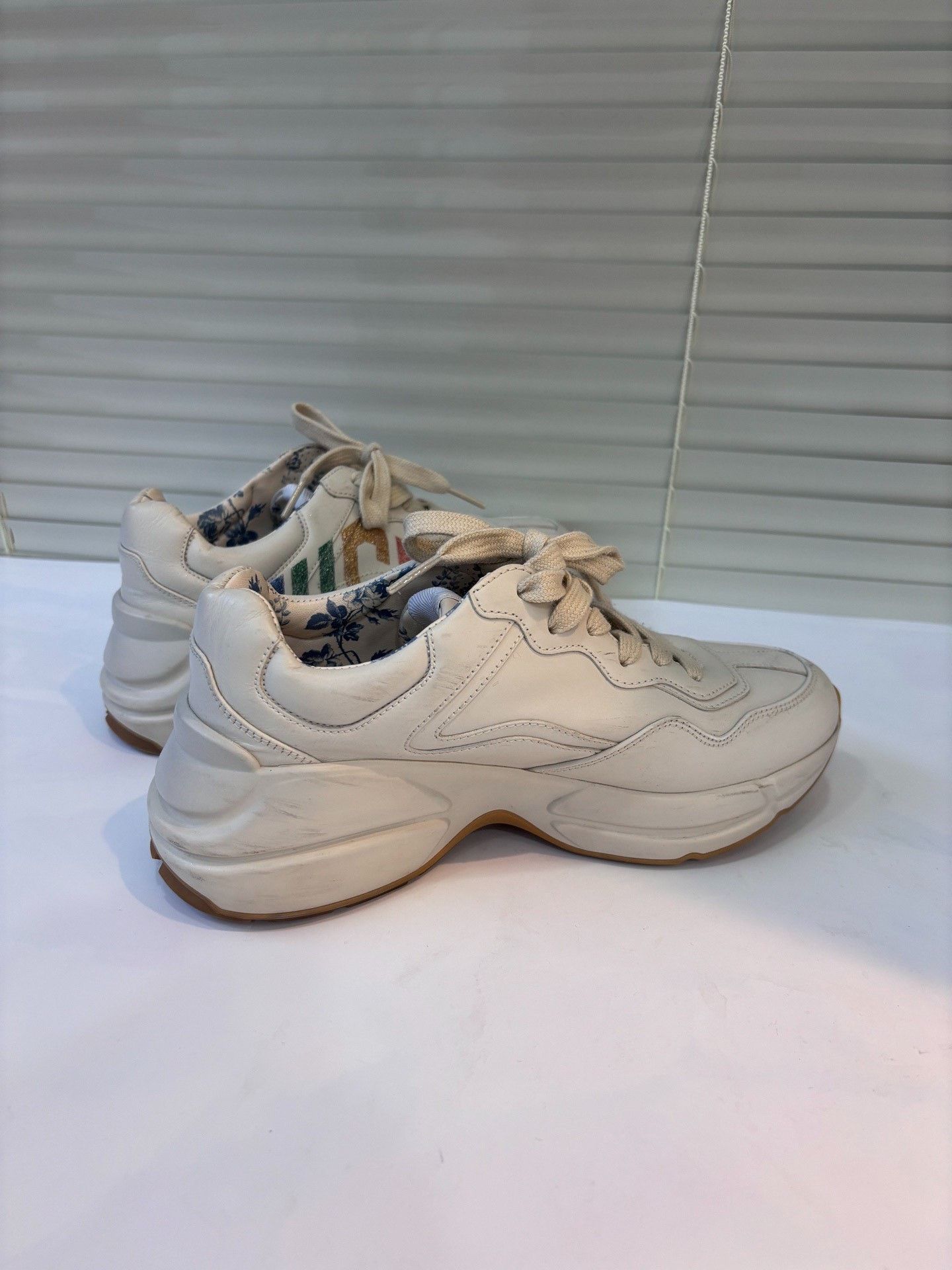 Gucci Gucci Classic Rainbow Logo Dad Shoes Size US 5 / IT 35 - 2 Thumbnail