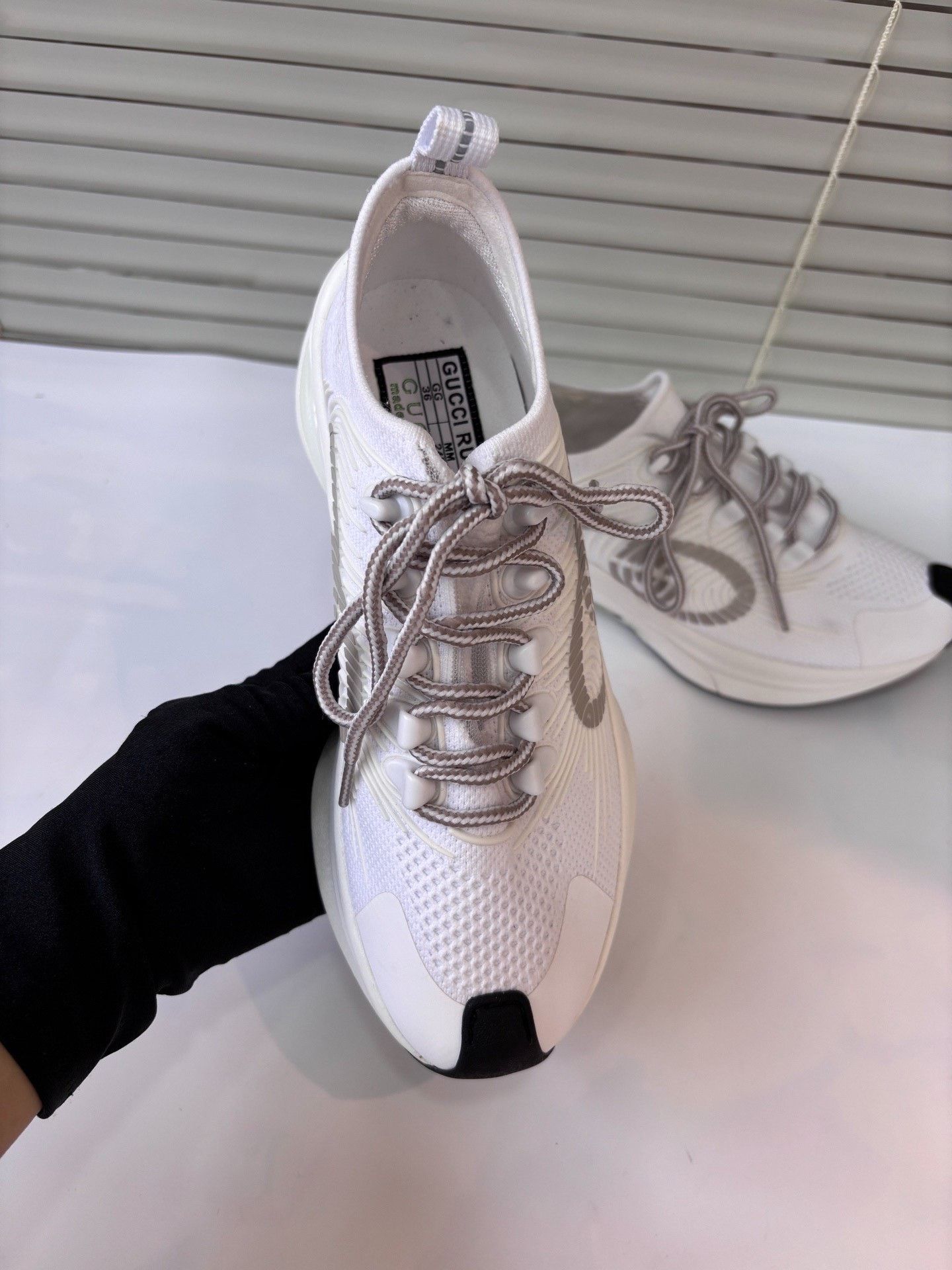 Gucci Gucci Run Fabric Running Shoes Size US 5 / IT 35 - 3 Thumbnail