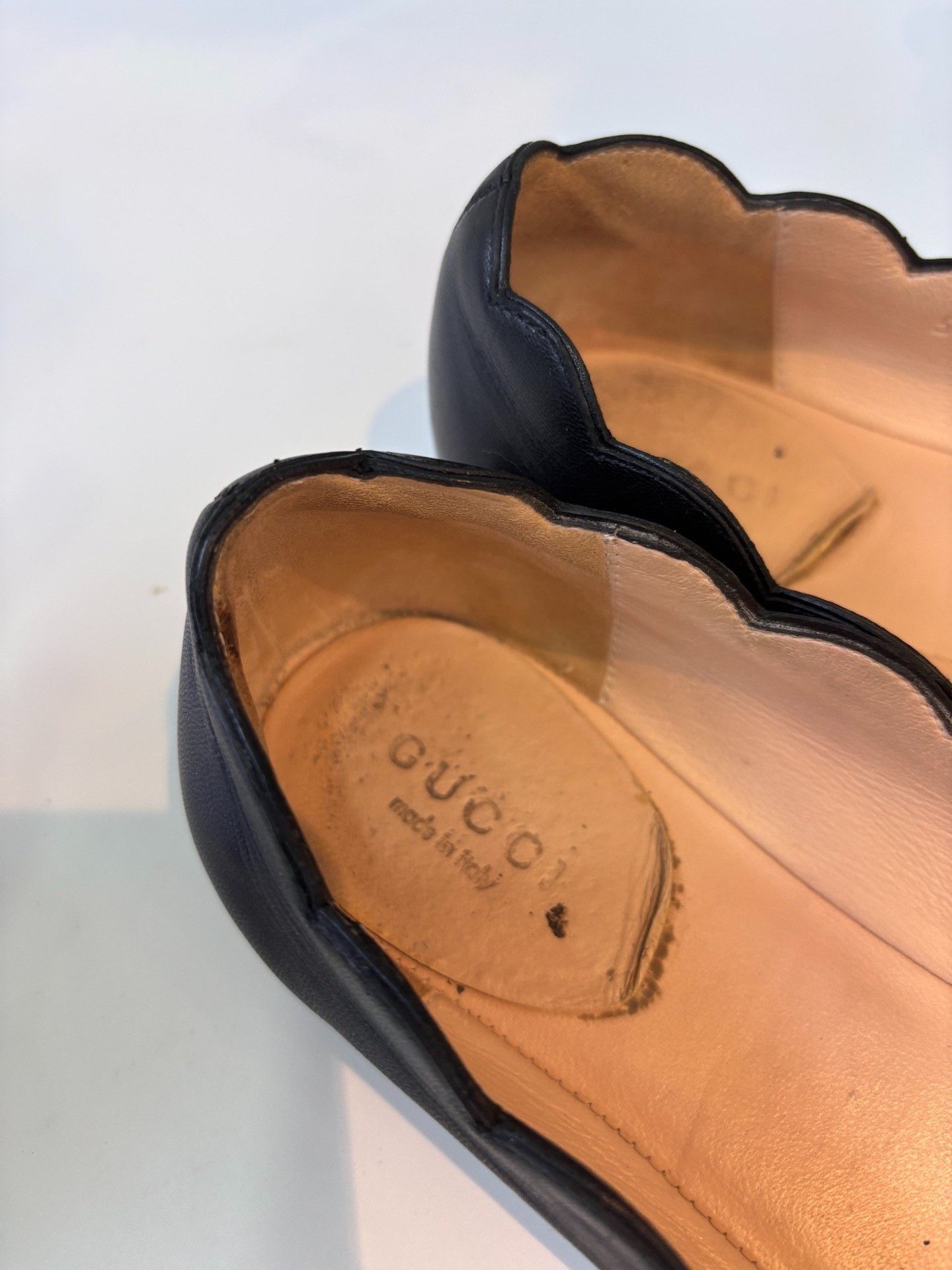 Gucci Gucci Pearl Petal Mary Jane Flats Size US 4.5 / IT 34.5 - 6 Thumbnail