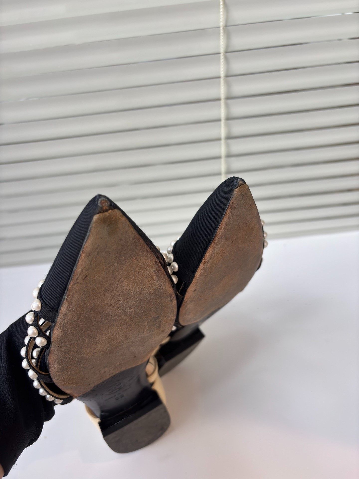 Chanel Chanel Pearl Pointed Flat Shoes Size US 8 / IT 38 - 7 Thumbnail