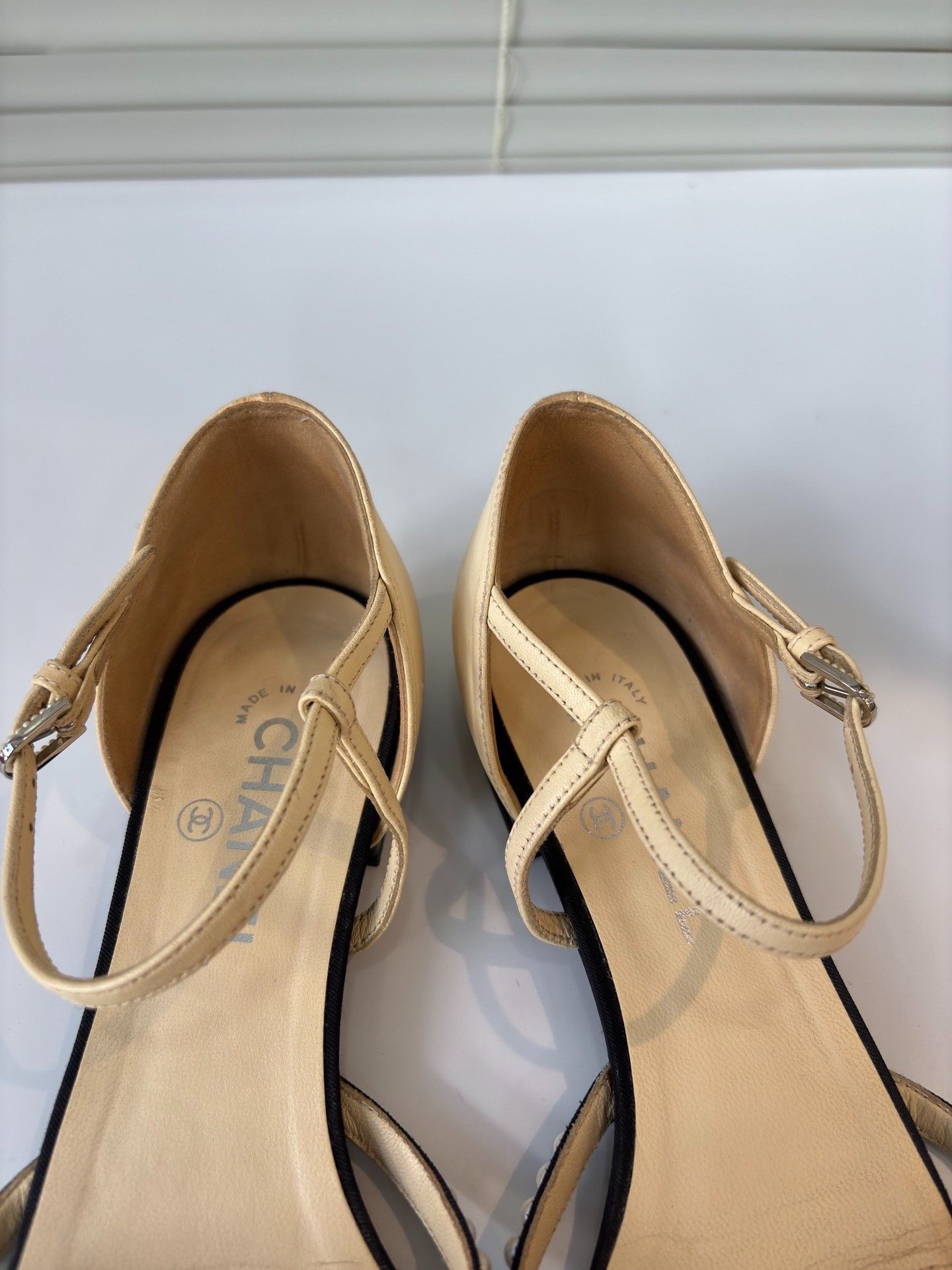 Chanel Chanel Pearl Pointed Flat Shoes Size US 8 / IT 38 - 8 Thumbnail