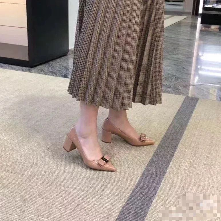 Salvatore Ferragamo Salvatore Ferragamo Block Heel Pumps Size US 5 / IT 35 - 6 Thumbnail