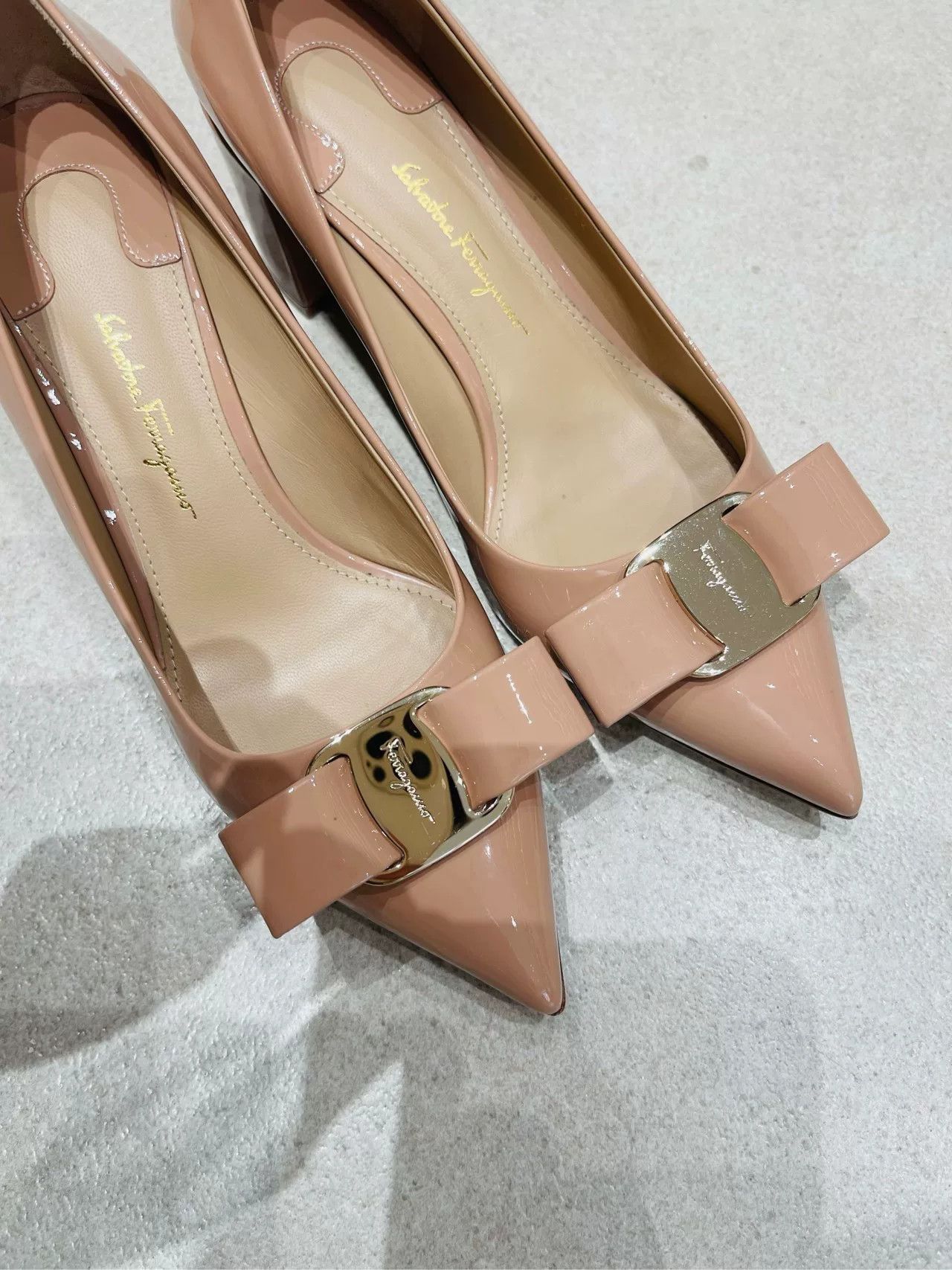 Salvatore Ferragamo Salvatore Ferragamo Block Heel Pumps Size US 5 / IT 35 - 3 Thumbnail