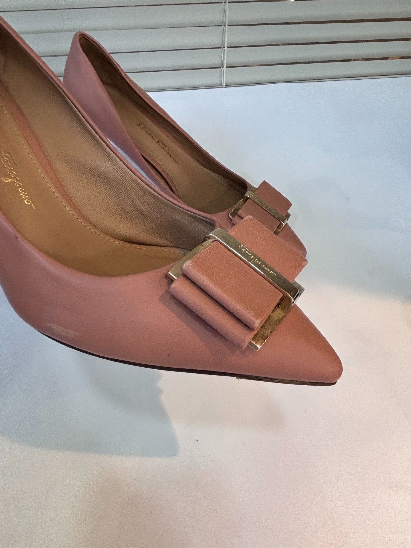 Salvatore Ferragamo Ferragamo Lobster Pink Bow Heels Size US 5 / IT 35 - 7 Thumbnail