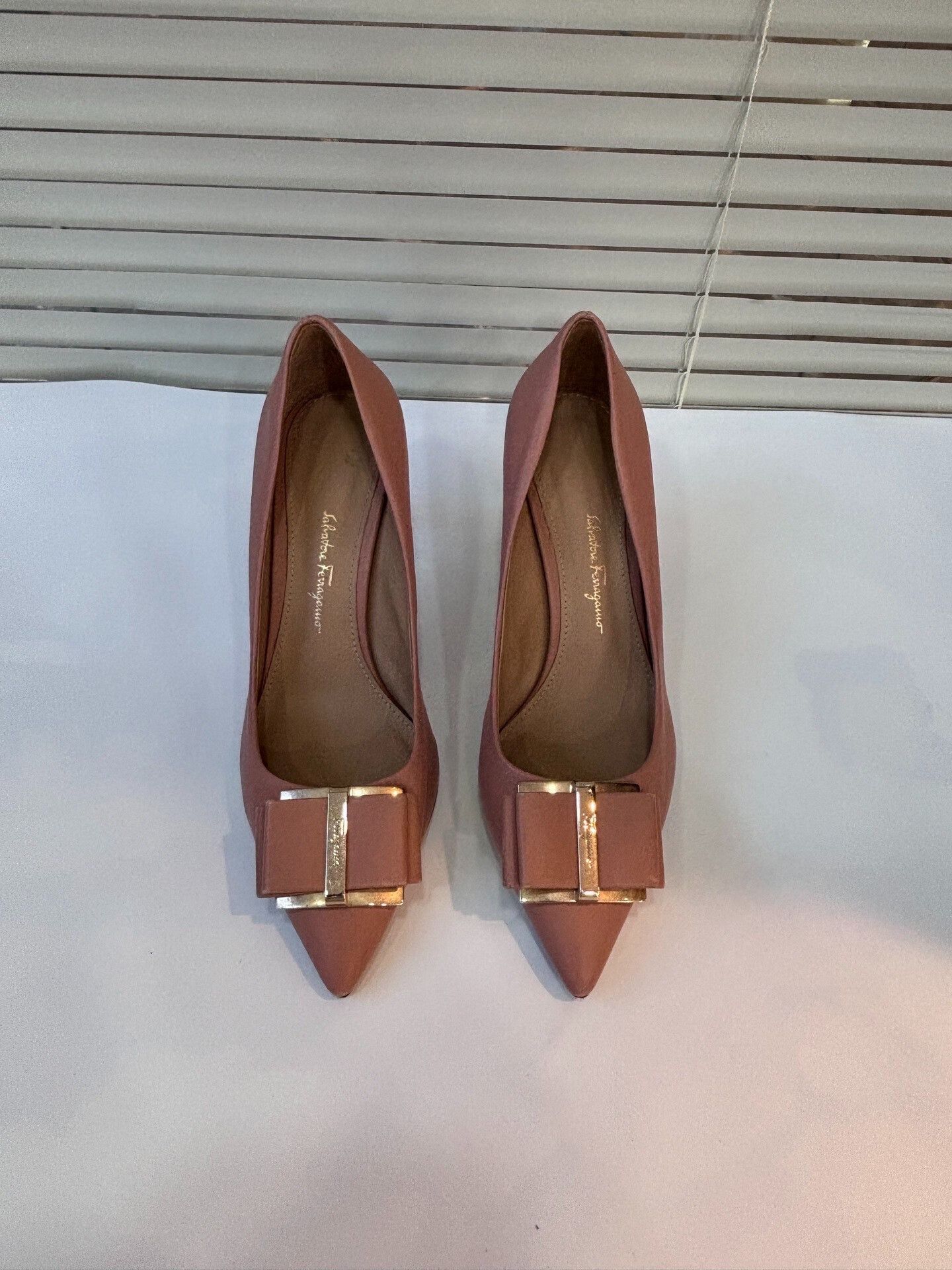 Salvatore Ferragamo Ferragamo Lobster Pink Bow Heels Size US 5 / IT 35 - 3 Thumbnail
