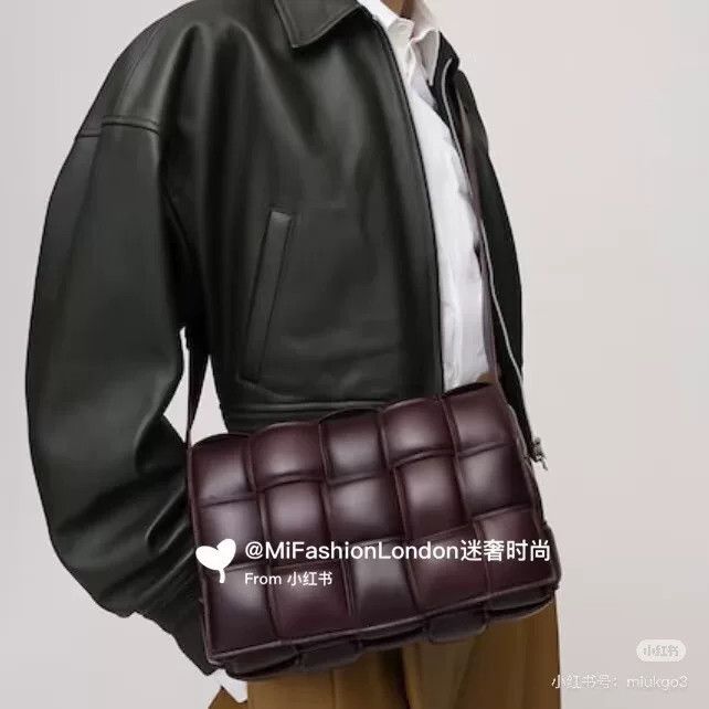 Bottega Veneta BV Padded Cassette 15 Grid Pillow Bag Size ONE SIZE - 7 Thumbnail