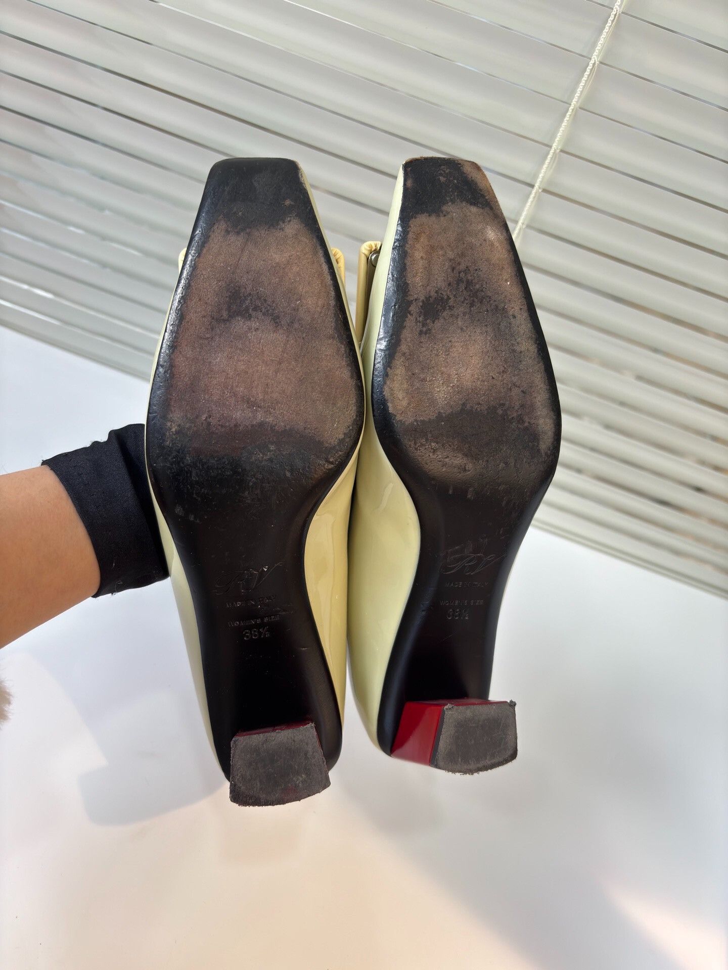 Roger Vivier RV Classic Colorblock Women's Shoes Size US 7.5 / IT 37.5 - 5 Thumbnail