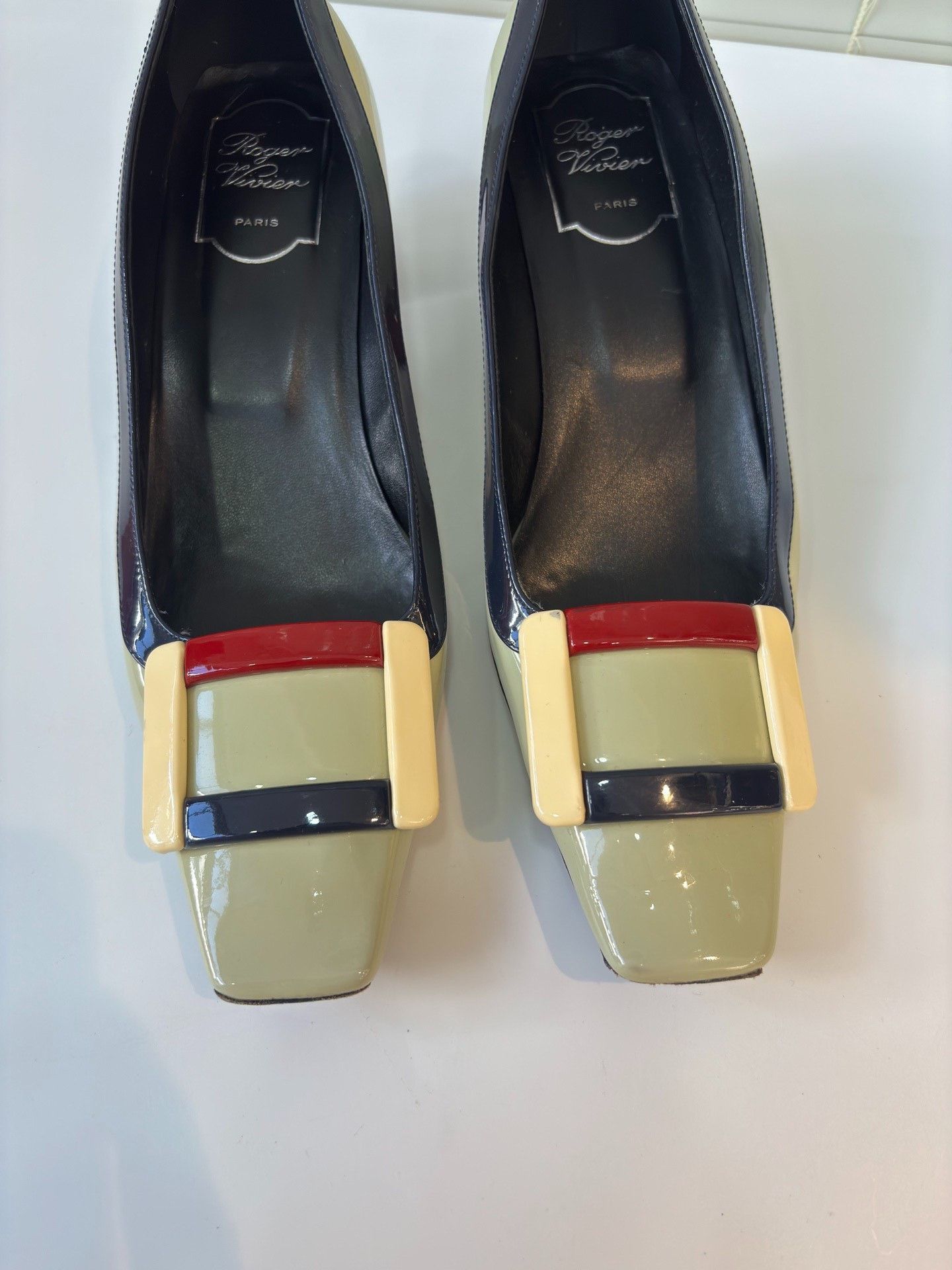 Roger Vivier RV Classic Colorblock Women's Shoes Size US 7.5 / IT 37.5 - 8 Thumbnail