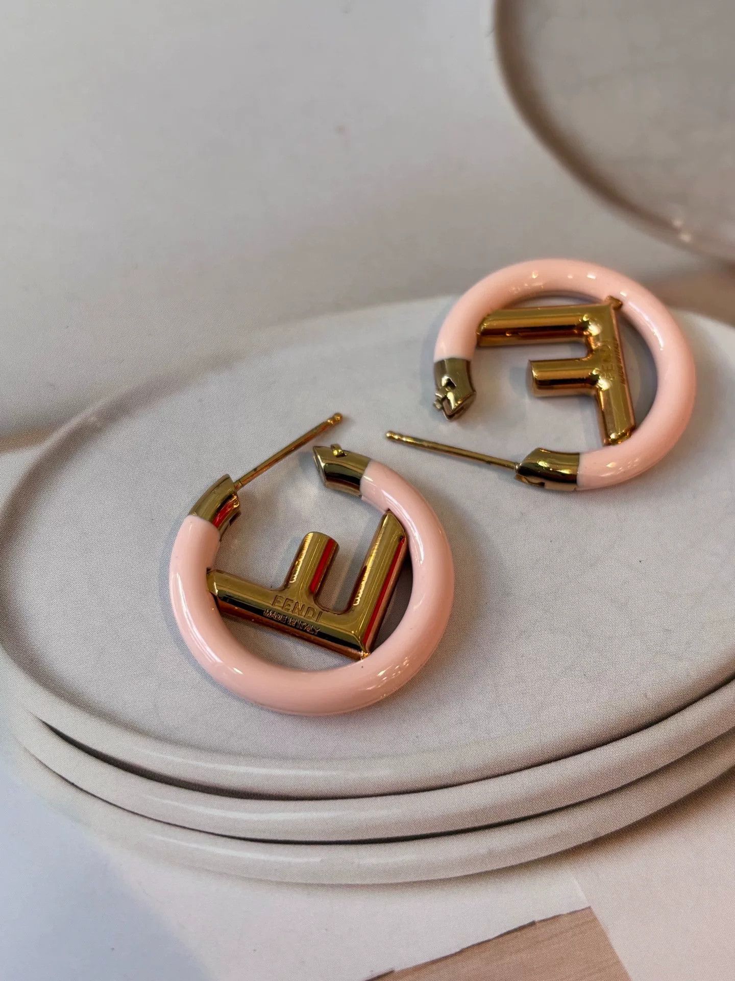 Fendi Fendi Enamel Pink F Circle Earrings Size ONE SIZE - 4 Thumbnail