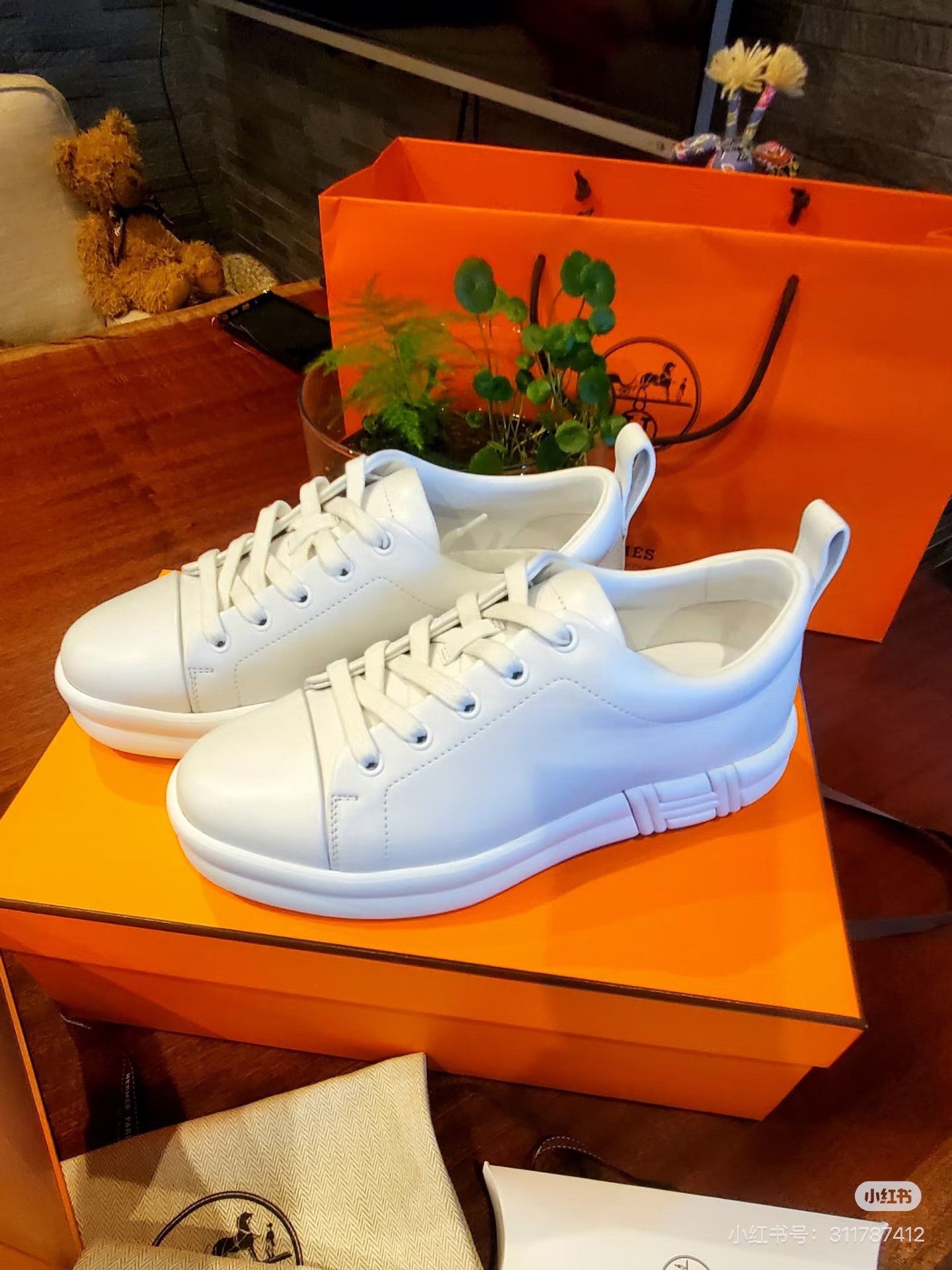 Hermes Hermes Happy Round-Toe White Sneakers Size US 6 / IT 36 - 6 Thumbnail