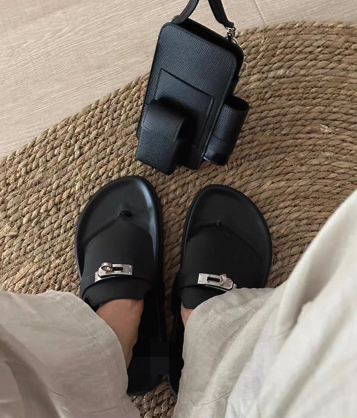 Hermes Hermes Empire Thong Sandals Kelly Buckle Size US 5 / IT 35 - 6 Thumbnail