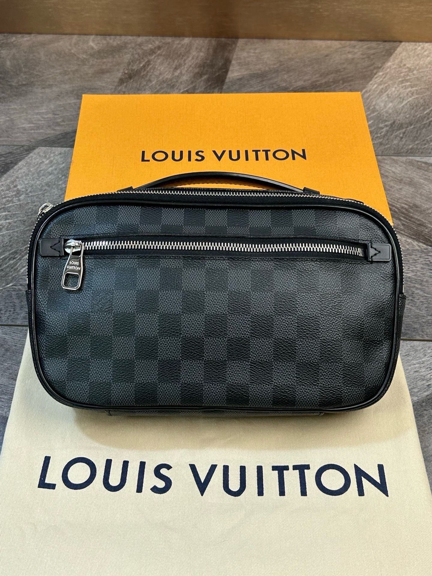 Louis Vuitton LV Black Checkerboard Waist Chest Bag Size ONE SIZE - 9 Thumbnail