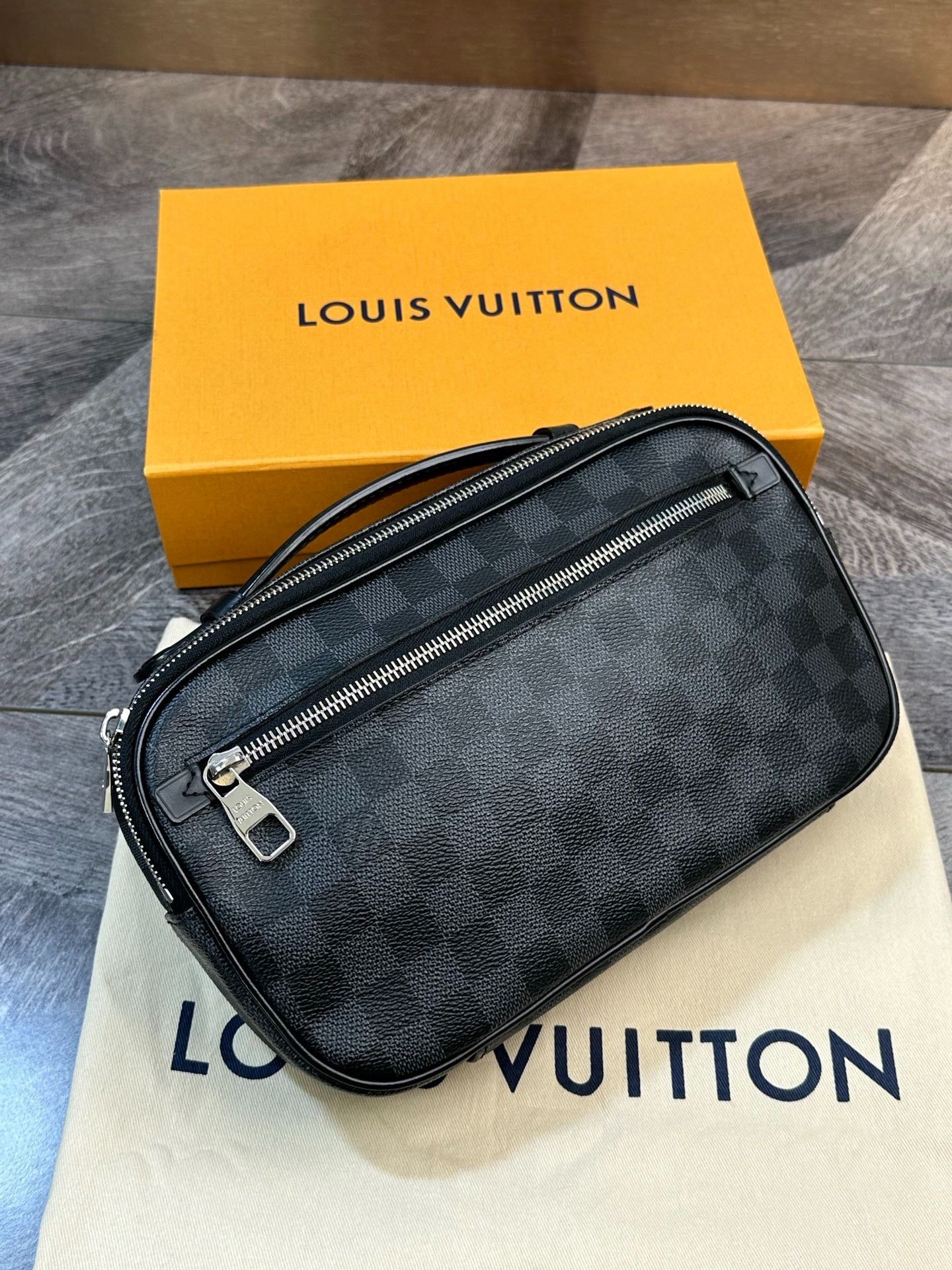 Louis Vuitton LV Black Checkerboard Waist Chest Bag Size ONE SIZE - 2 Thumbnail
