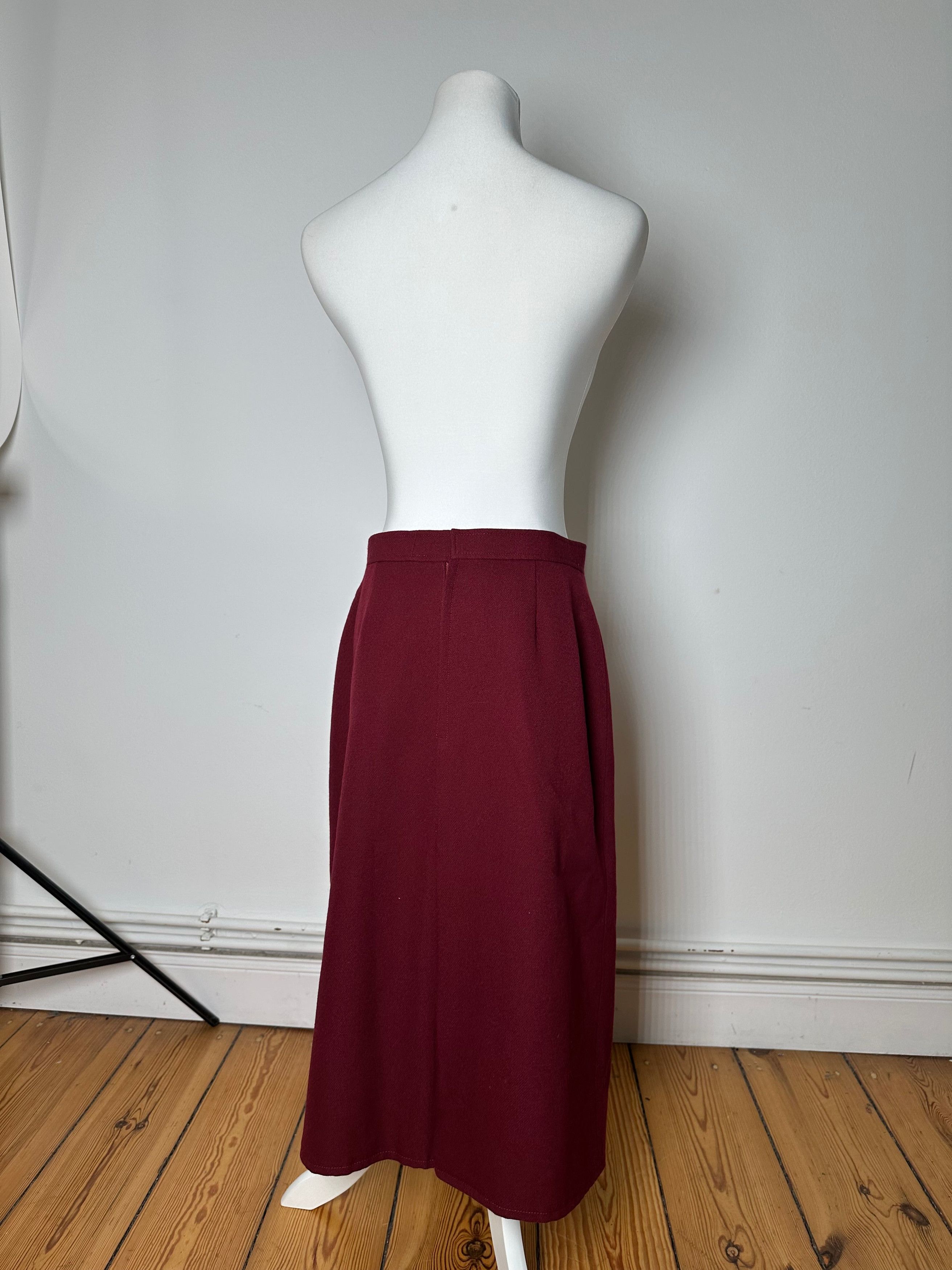 Chloe Vintage Wool Skirt Burgundy FR42 Size 27" / US 4 / IT 40 - 3 Thumbnail