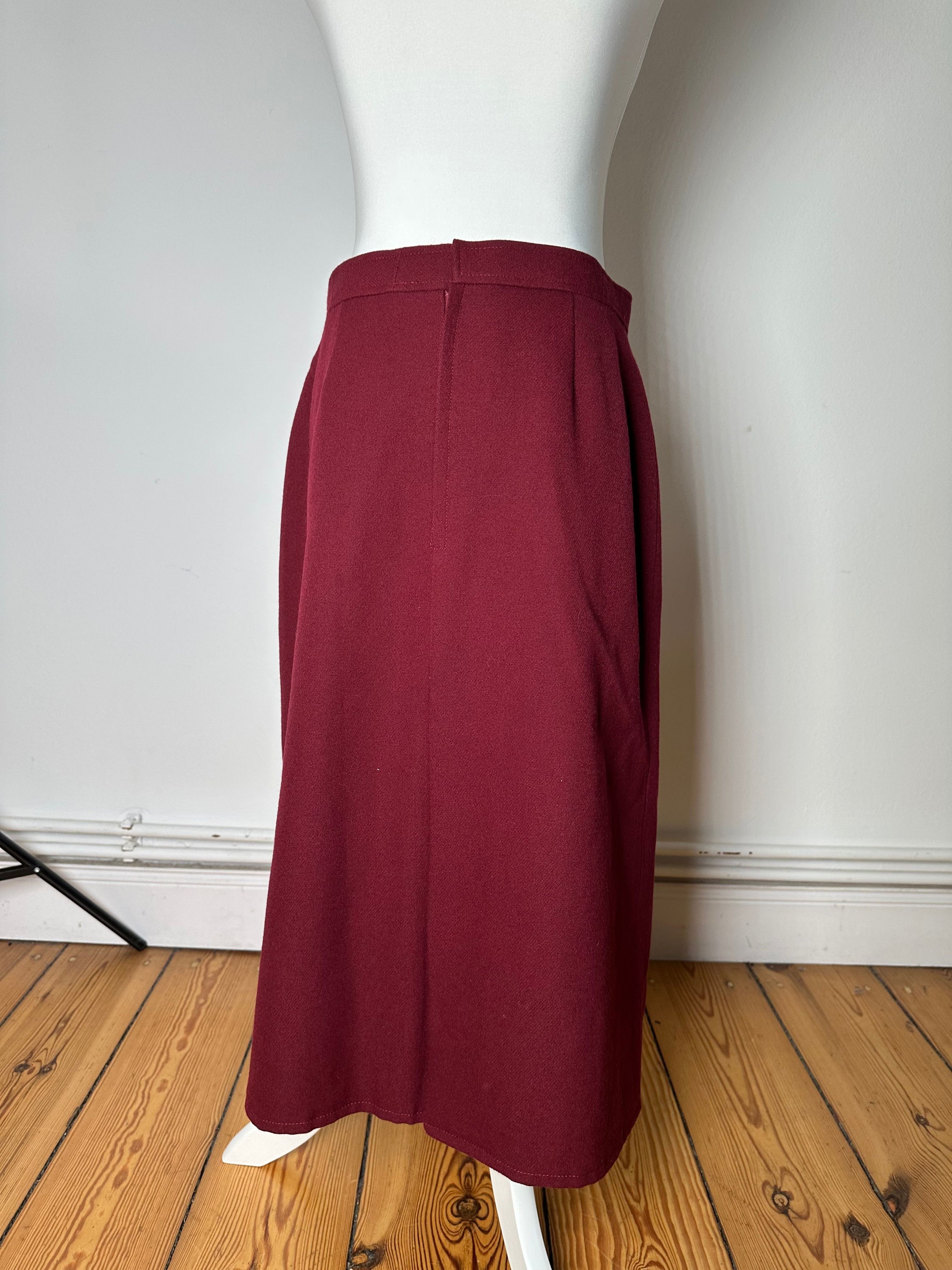 Chloe Vintage Wool Skirt Burgundy FR42 Size 27" / US 4 / IT 40 - 15 Thumbnail