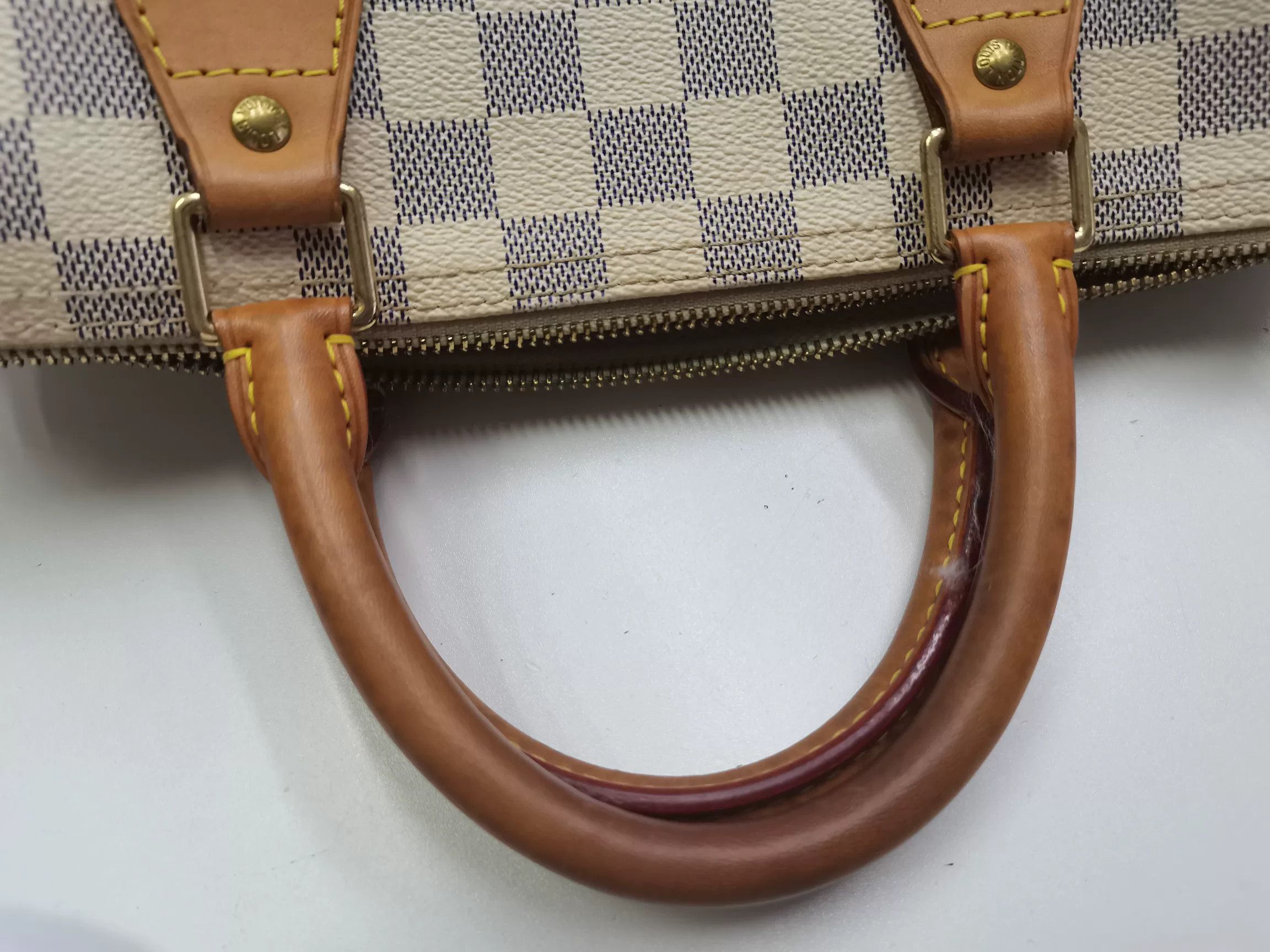 Louis Vuitton Louis Vuitton Retro Gold Shoulder Bag 30 Women Size ONE SIZE - 9 Thumbnail