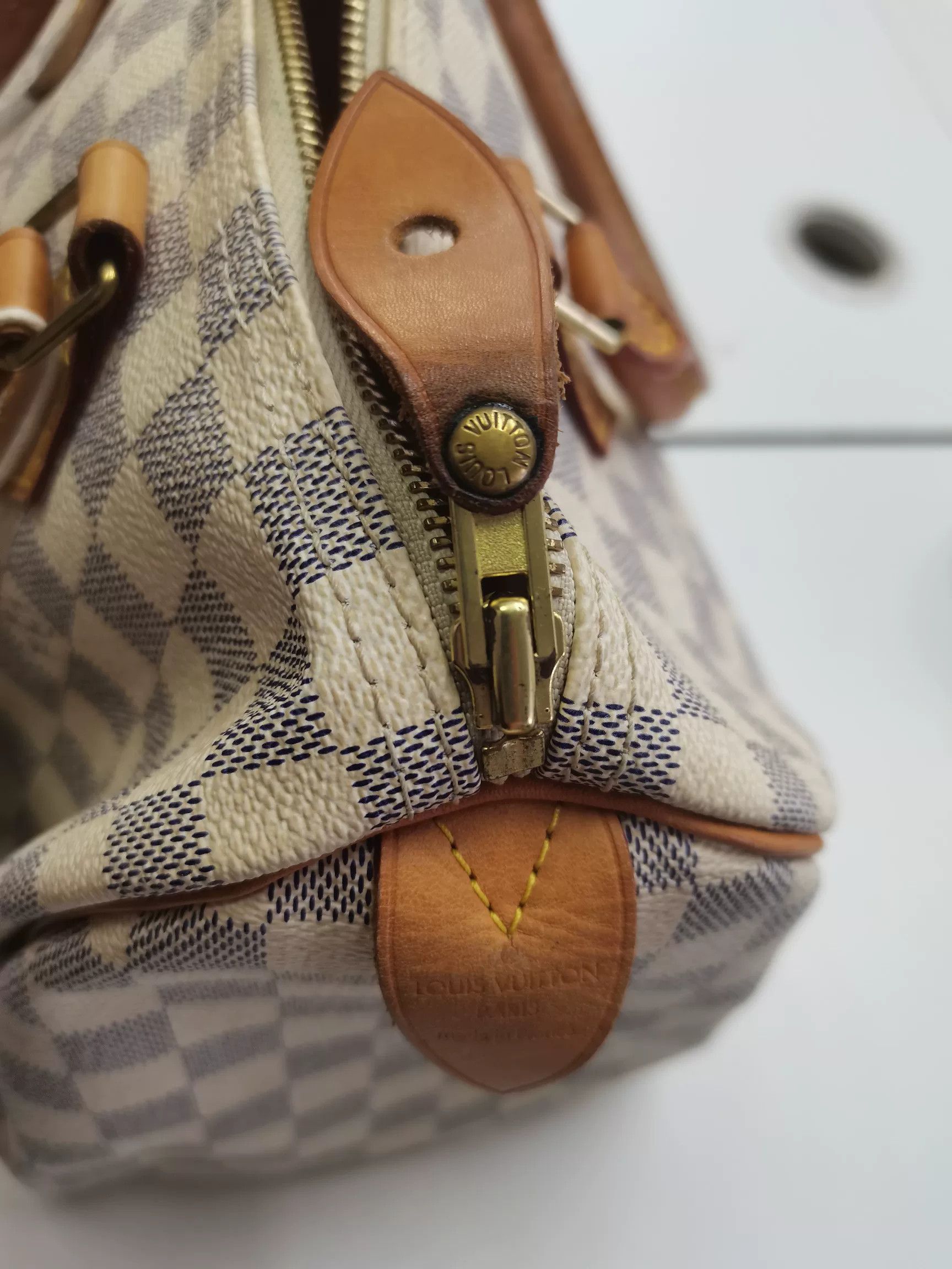 Louis Vuitton Louis Vuitton Retro Gold Shoulder Bag 30 Women Size ONE SIZE - 7 Thumbnail