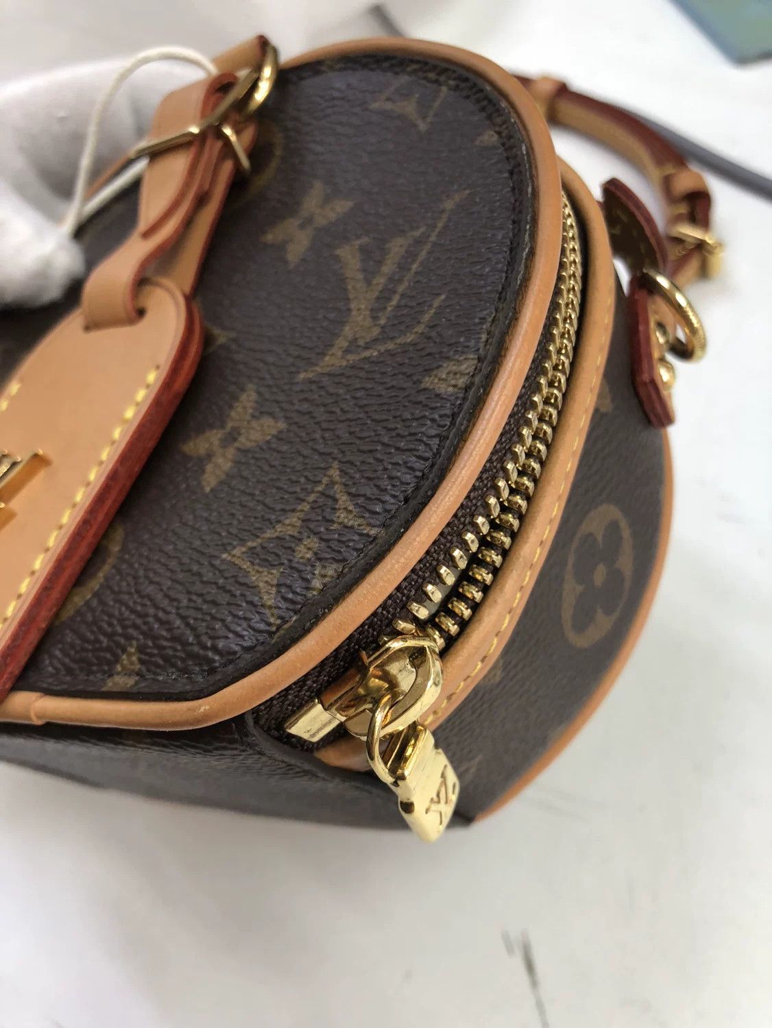 Louis Vuitton Louis Vuitton Multi Shoulder Bag Women Size ONE SIZE - 9 Thumbnail