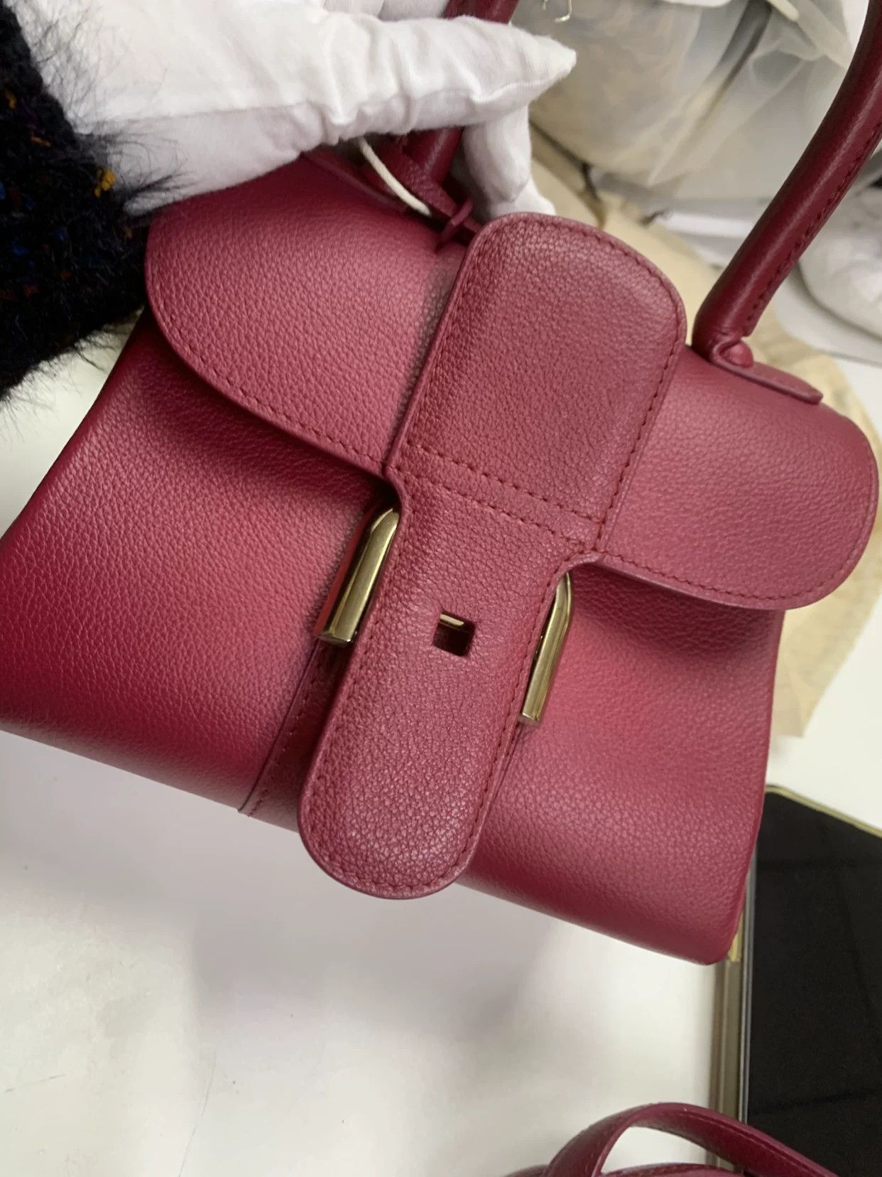 Other Gold Shoulder Bag Women Size ONE SIZE - 7 Thumbnail