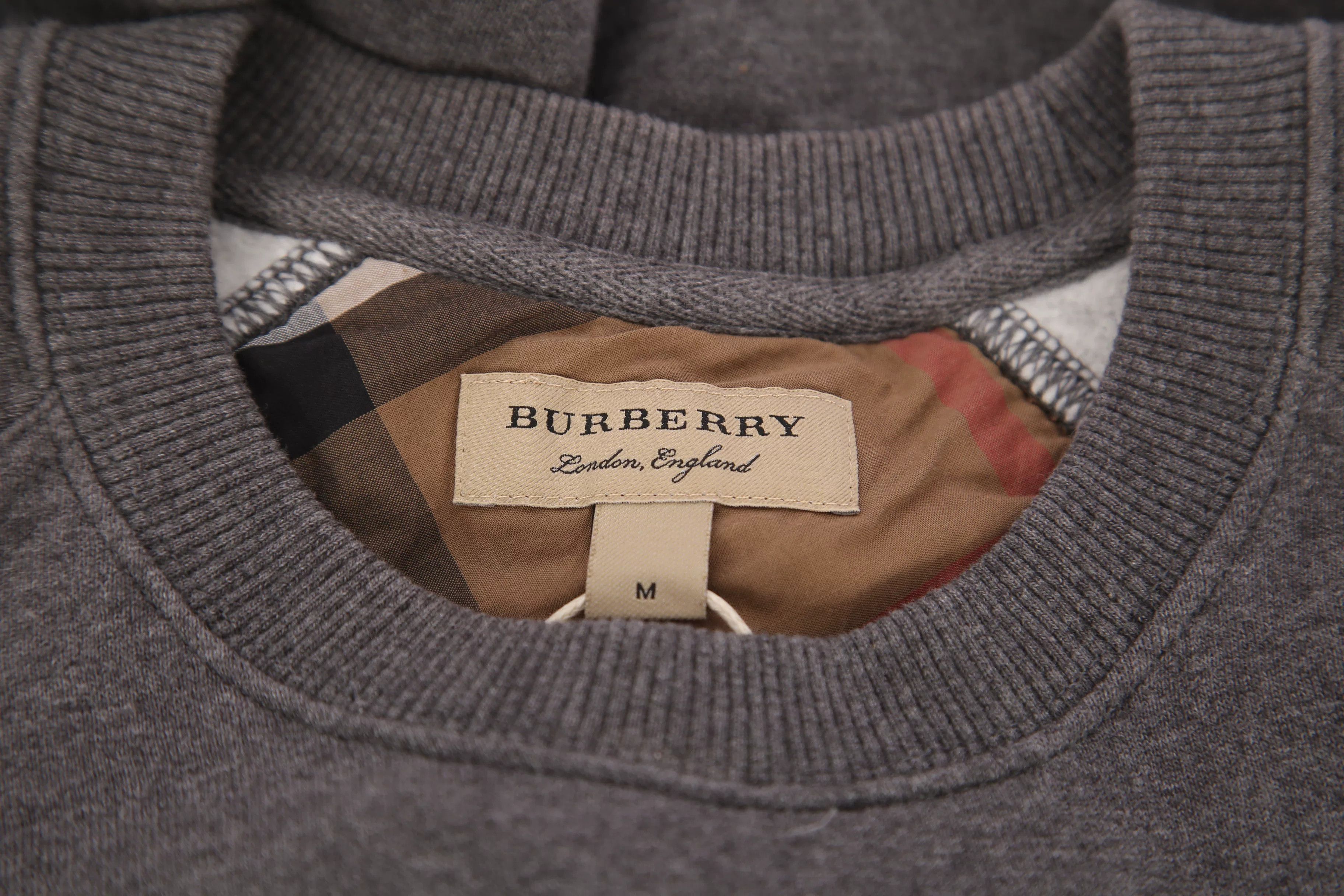 Burberry Burberry T-Shirt M Women Size M / US 6-8 / IT 42-44 - 3 Thumbnail