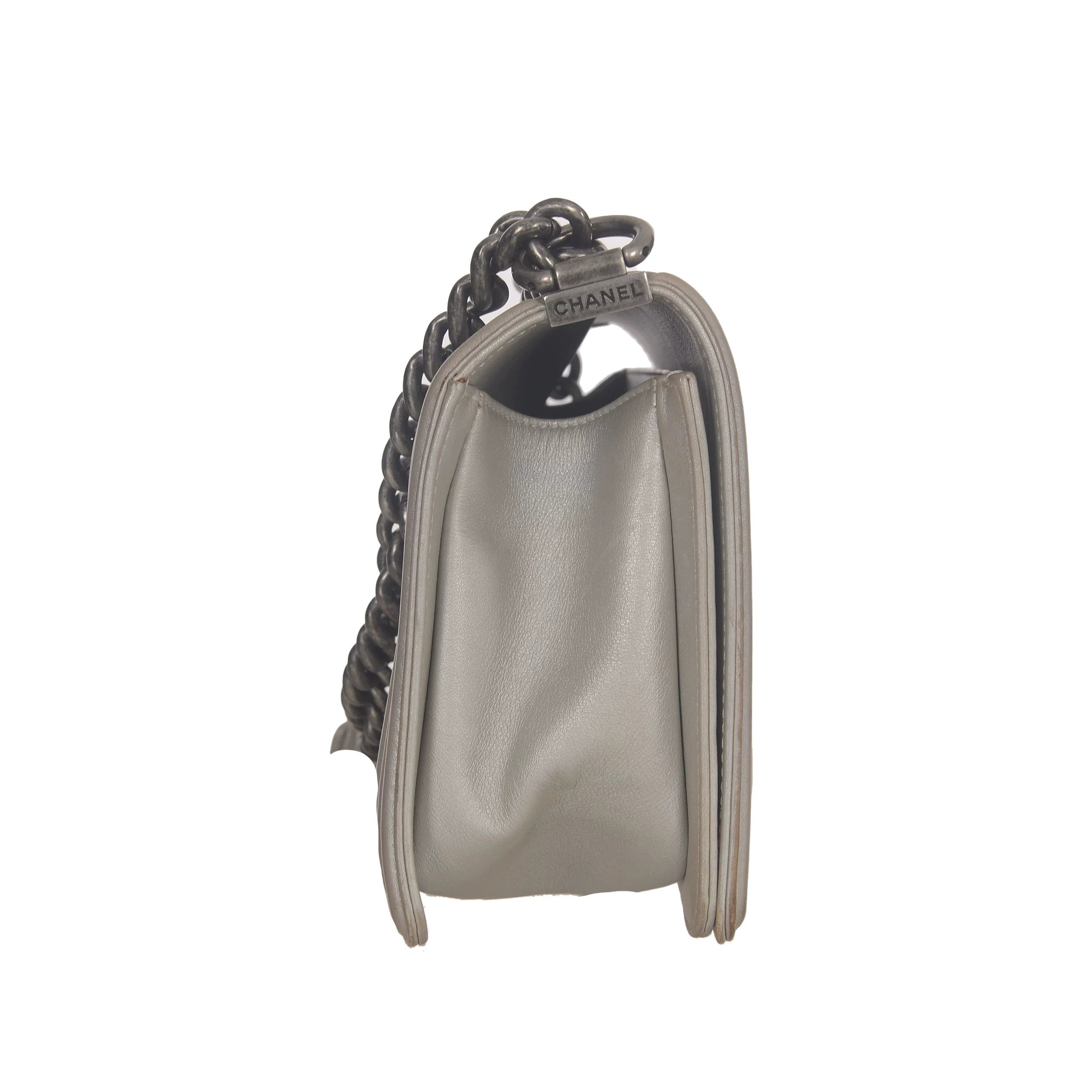 Chanel Chanel Retro Plaid Gray Shoulder Bag 25 Women Size ONE SIZE - 2 Thumbnail